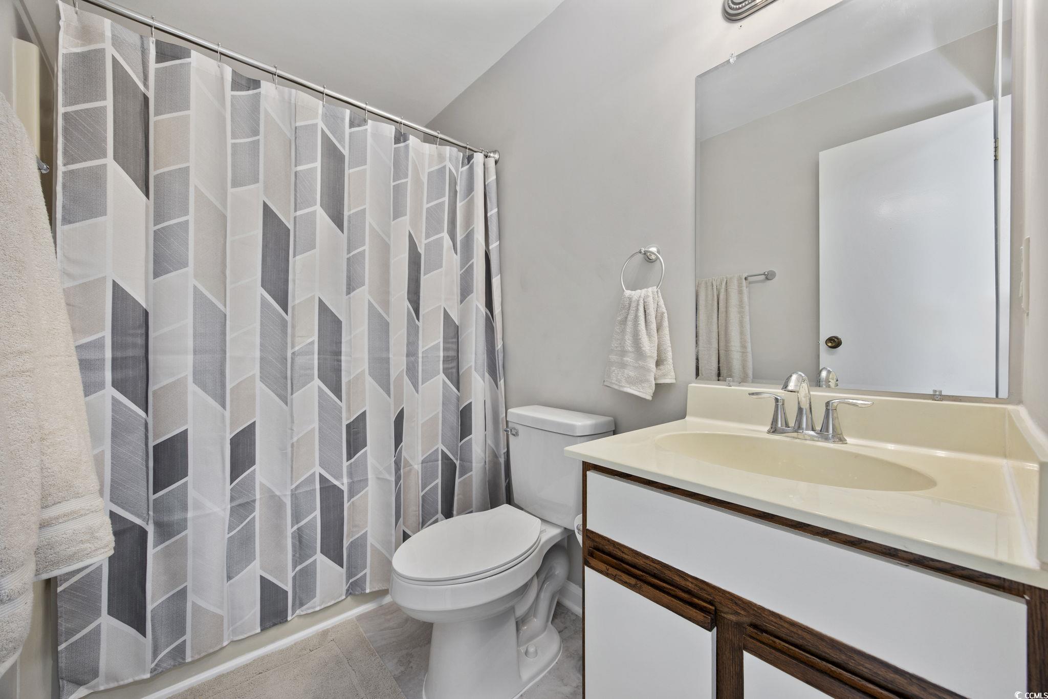 1881 Colony Dr. Unit: 8J
