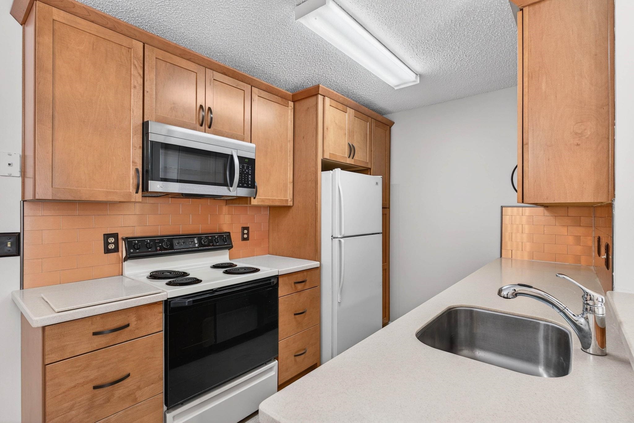 8862 Chandler Dr. Unit: D