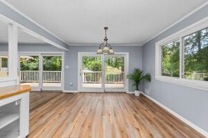10 Selisa Drive