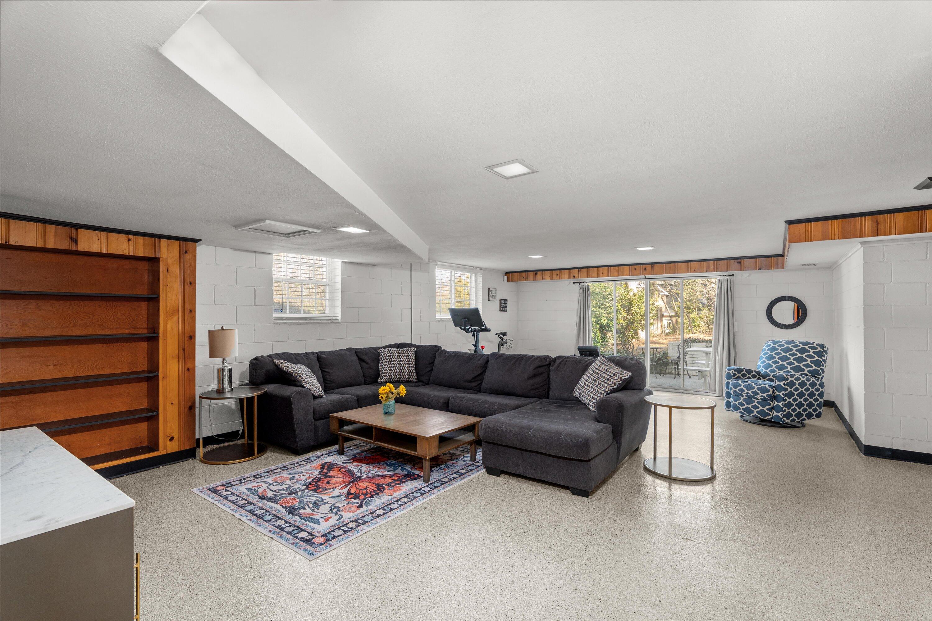 941 Campbellton Drive