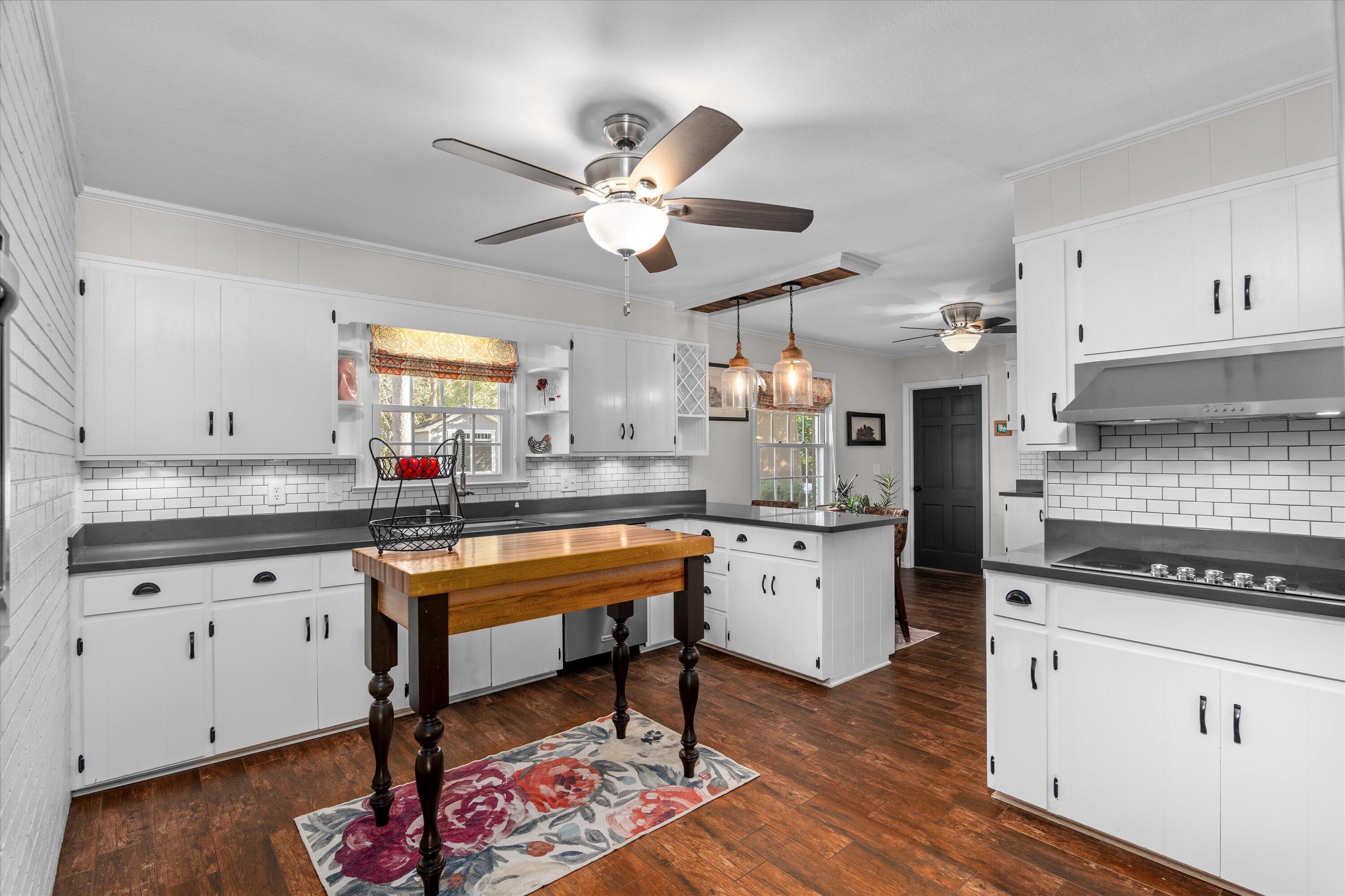 941 Campbellton Drive