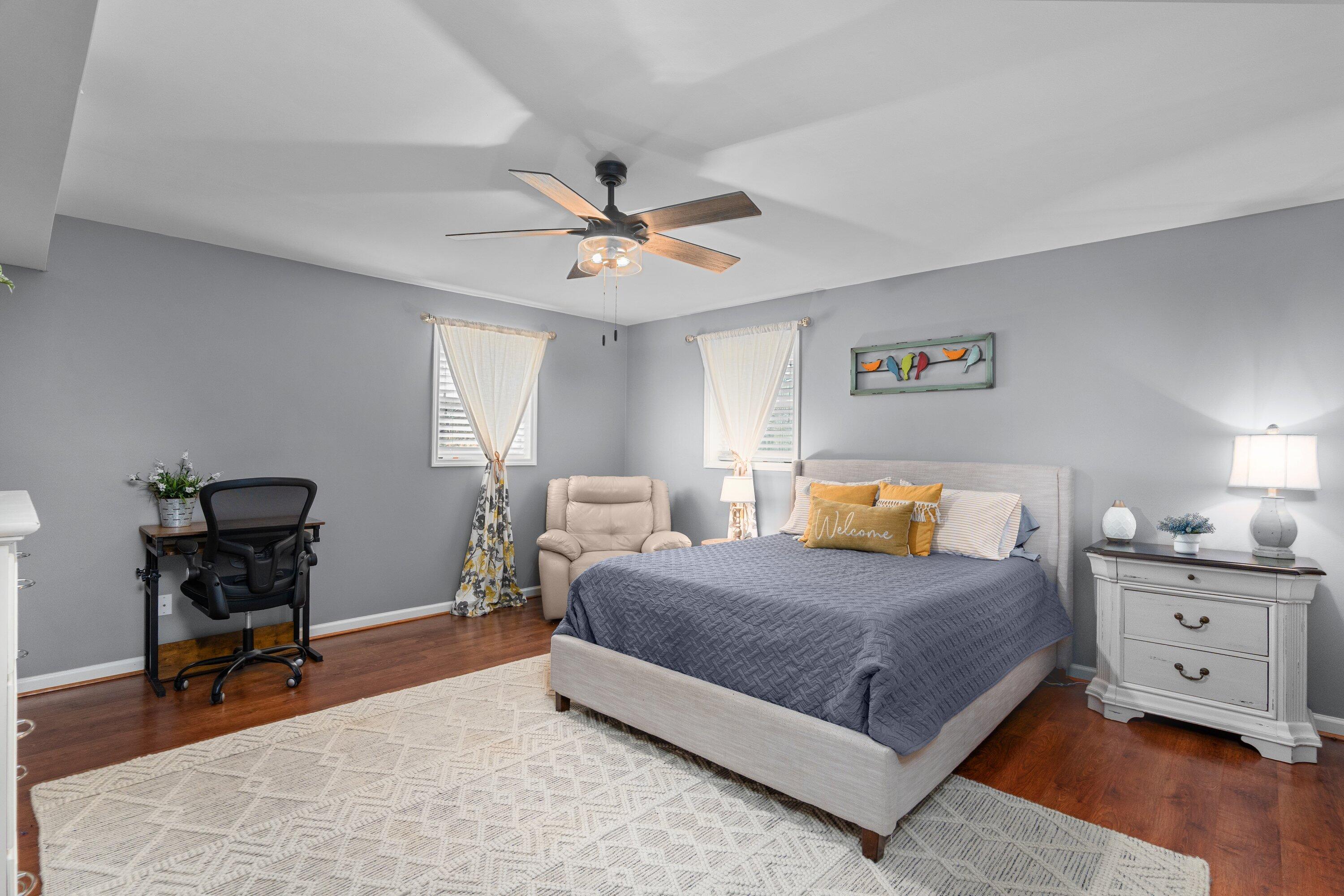 1884 Knobcone Avenue