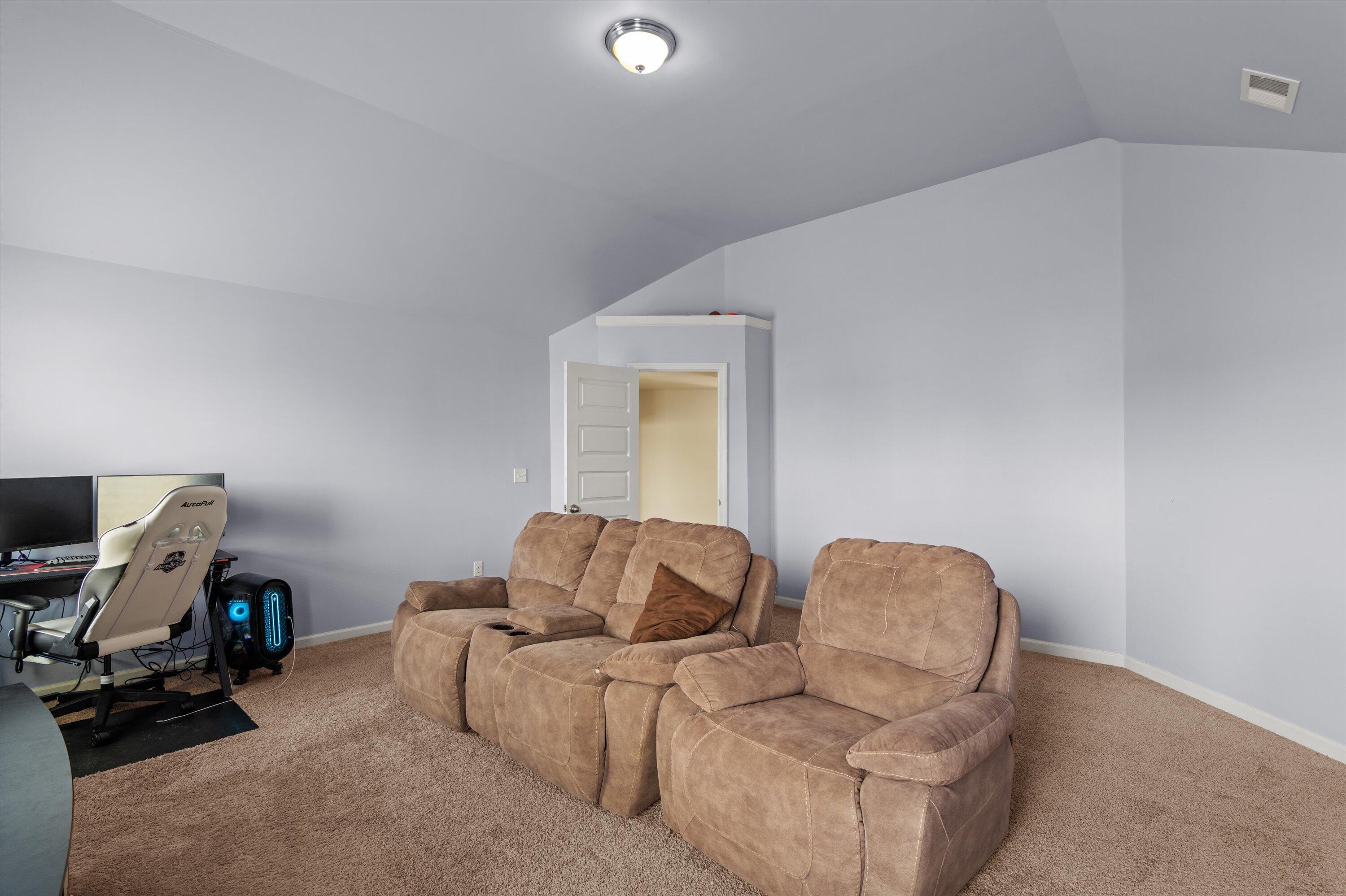 5007 Vine Lane