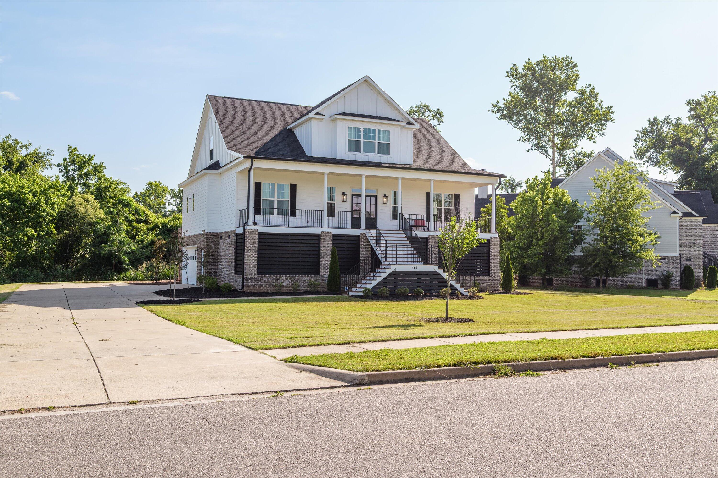 461 Rivernorth Drive