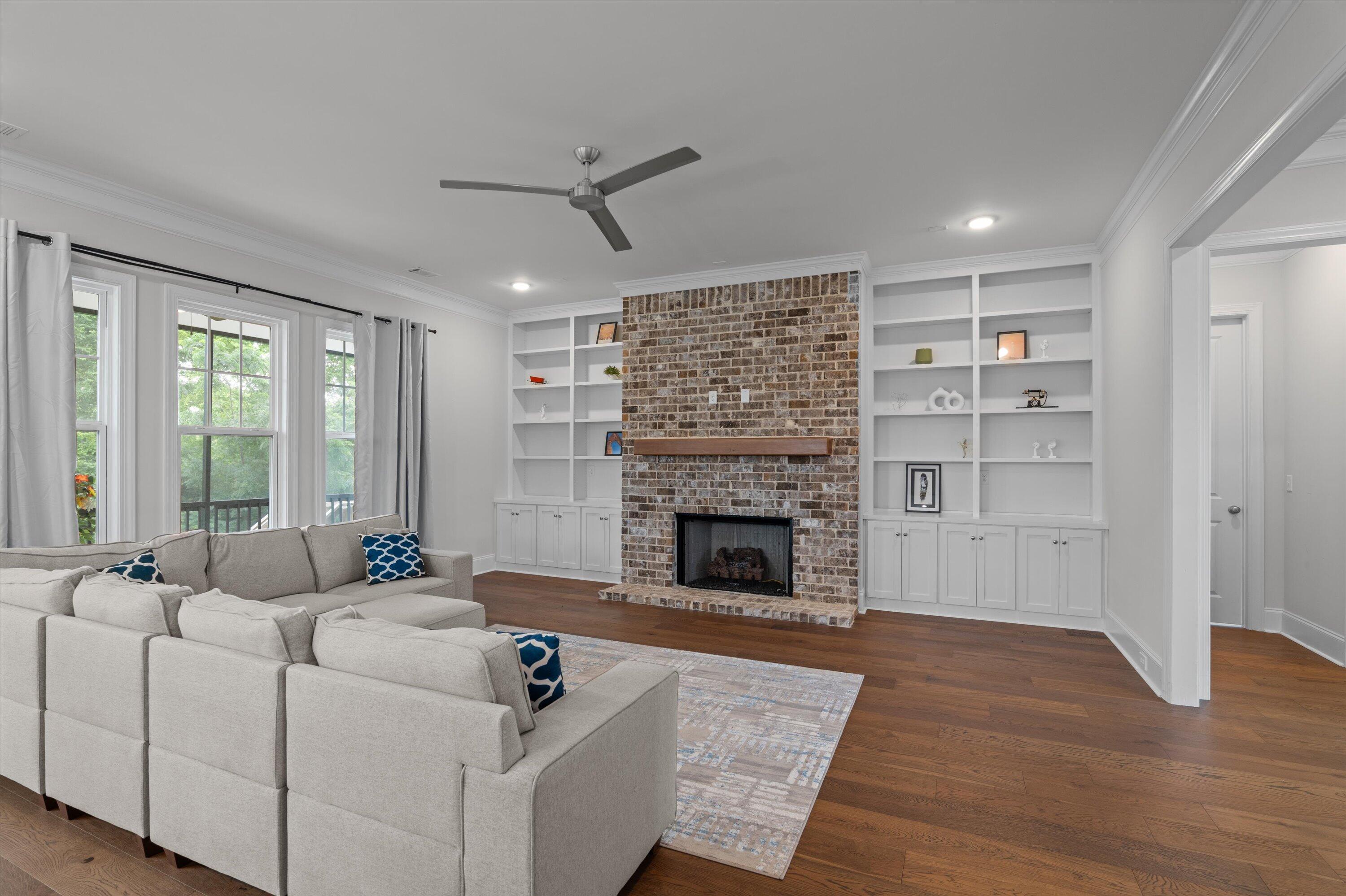 461 Rivernorth Drive