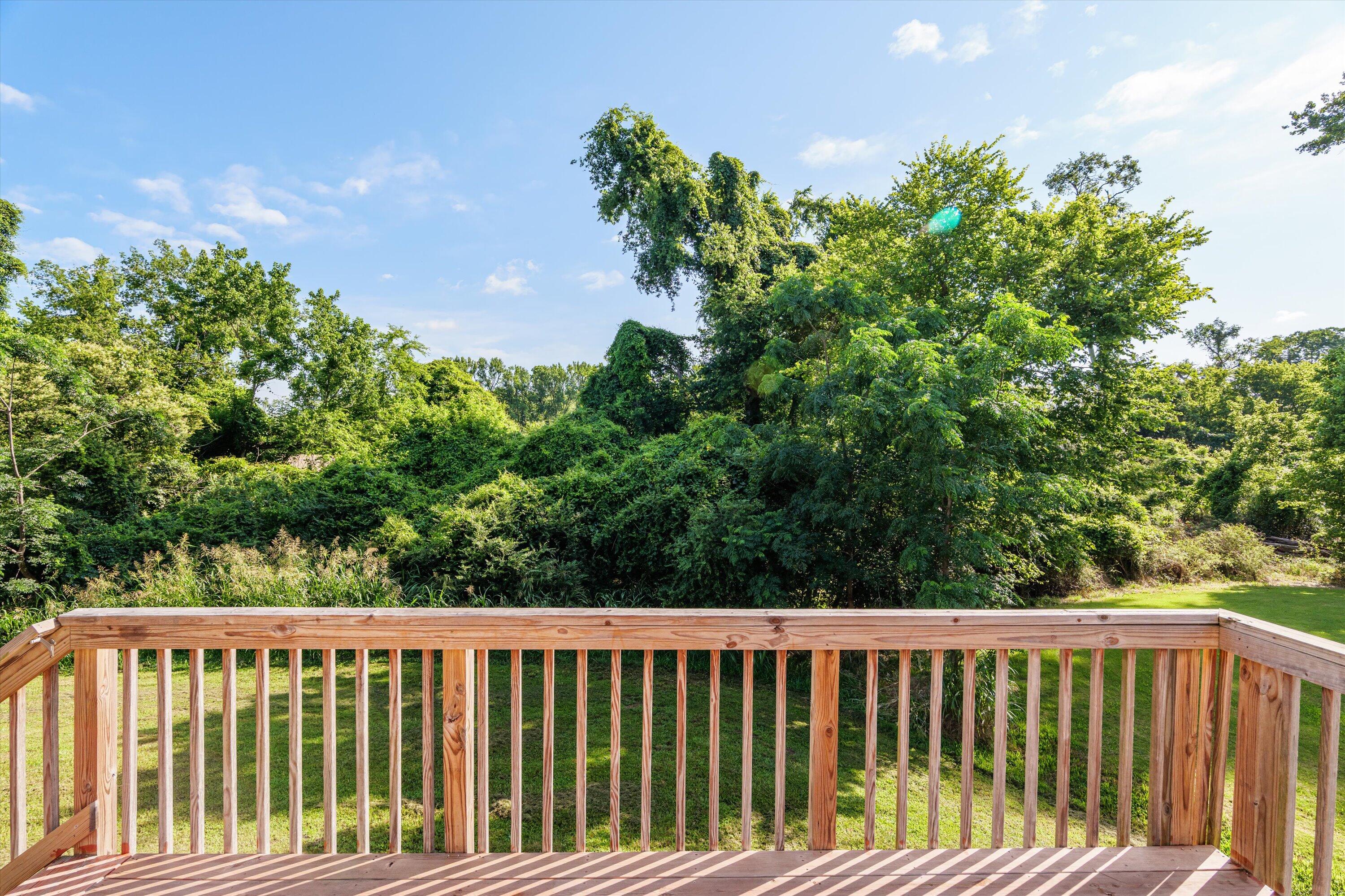 461 Rivernorth Drive