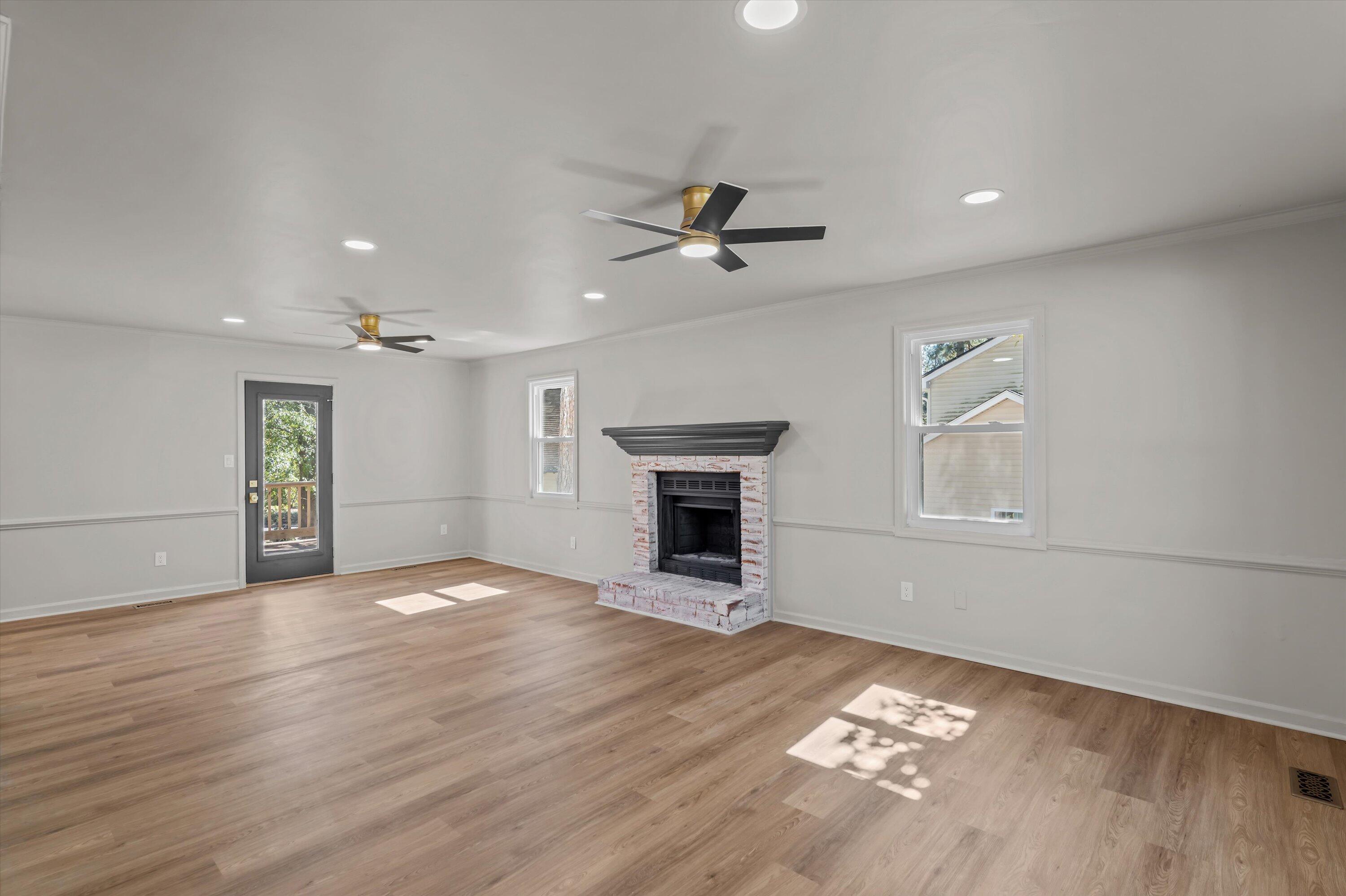 3812 Forest Creek Way