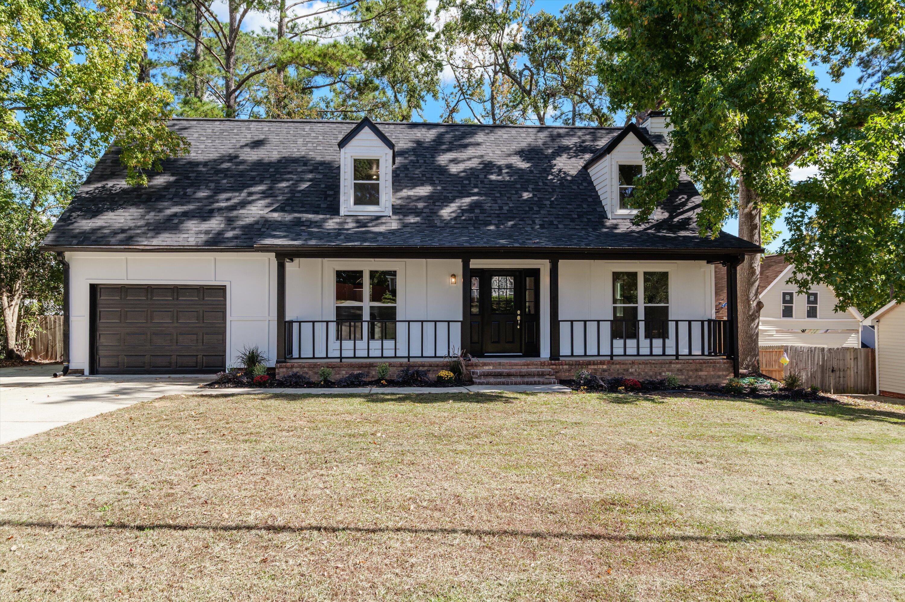 3812 Forest Creek Way