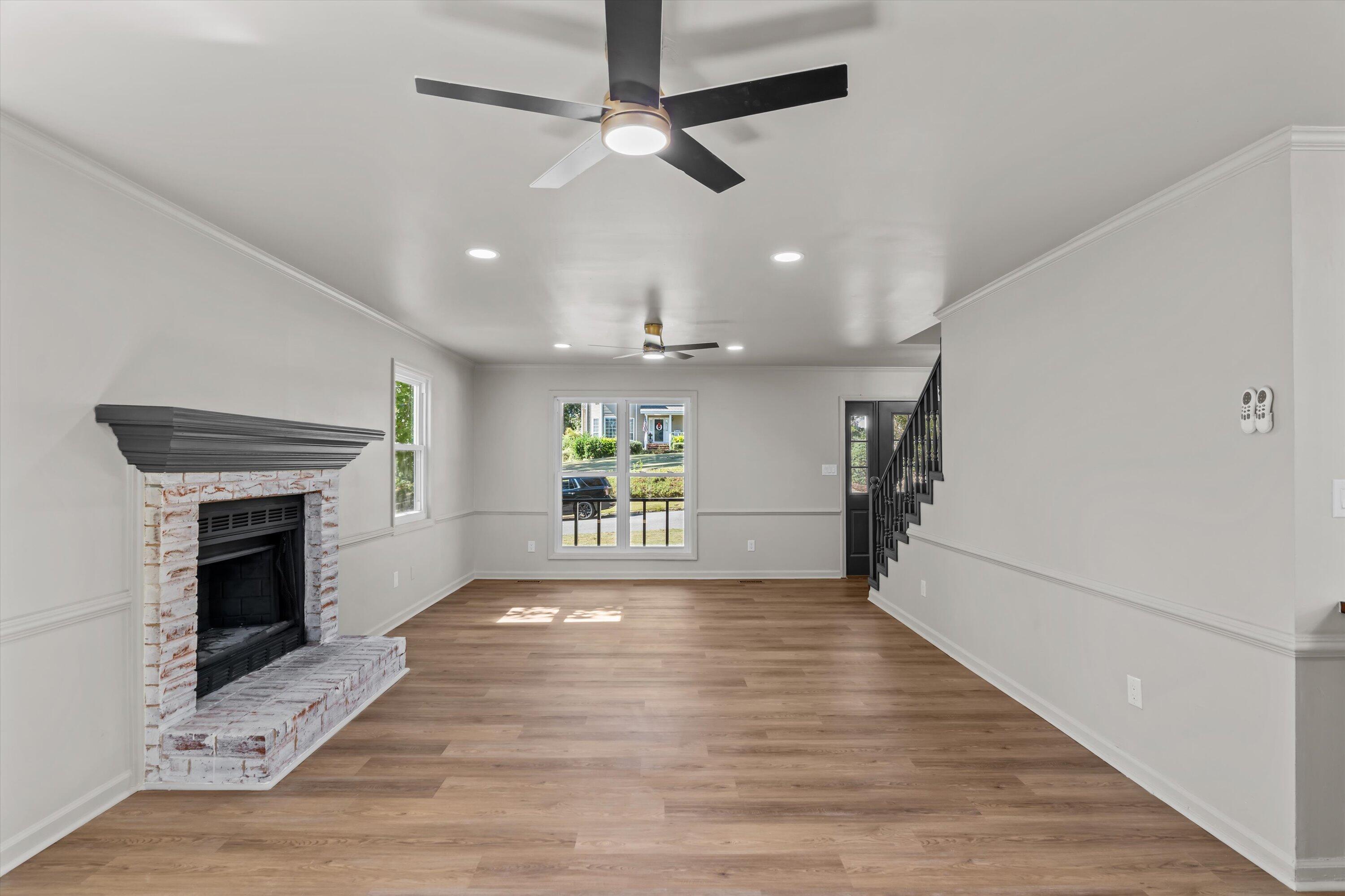3812 Forest Creek Way