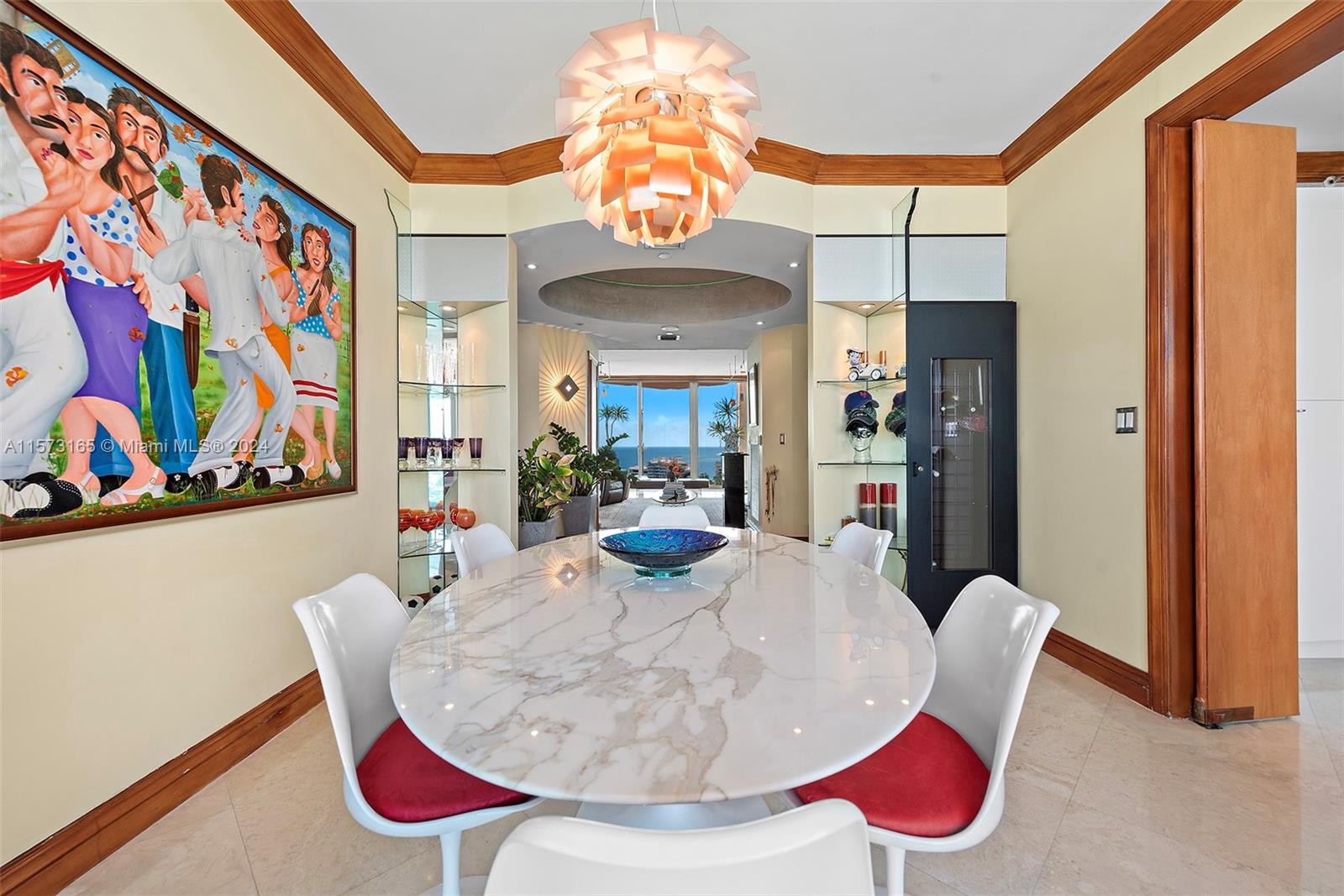 300 S Pointe Dr # 1904