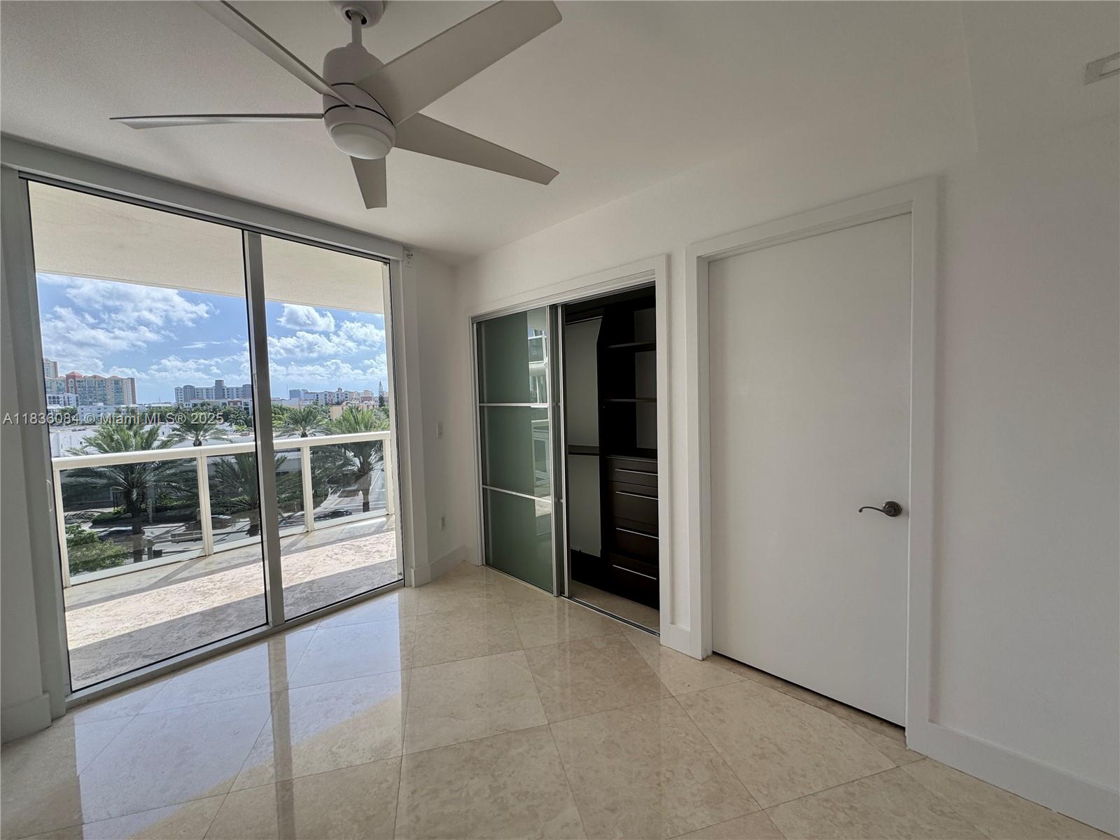 17201 Collins Ave # 507