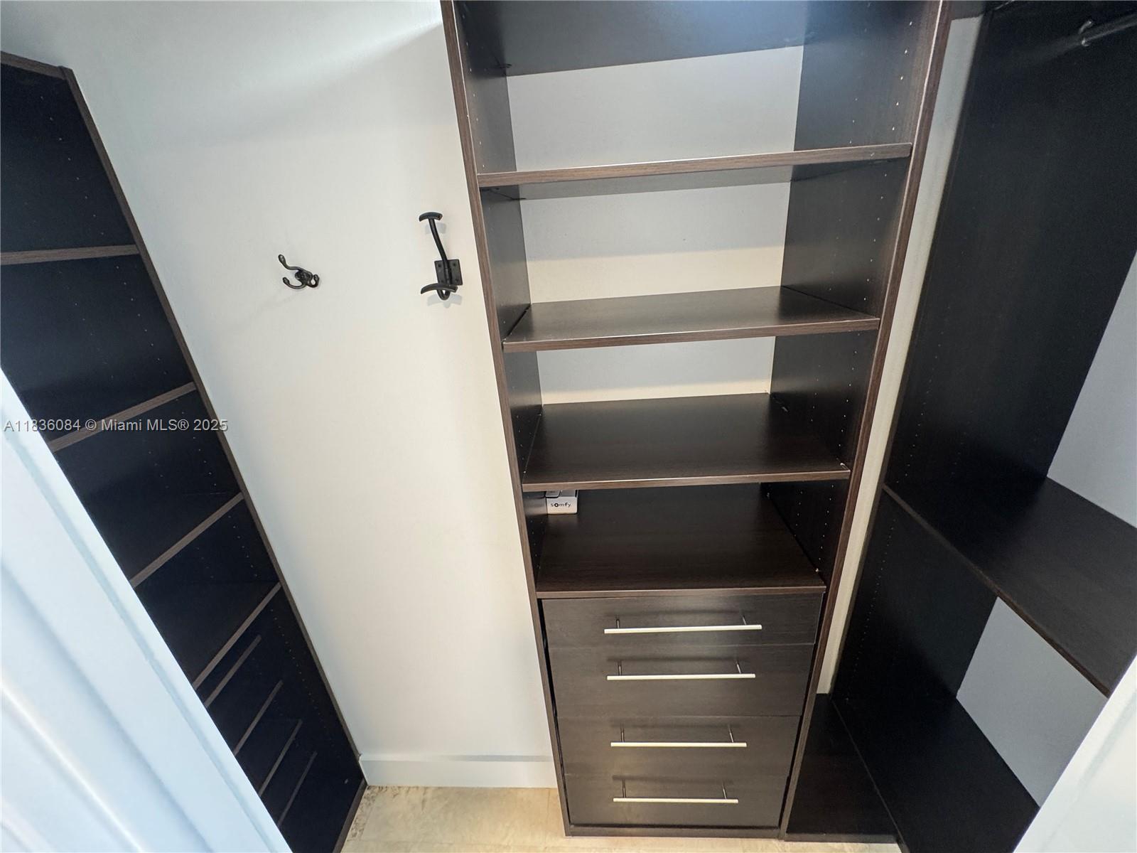 17201 Collins Ave # 507