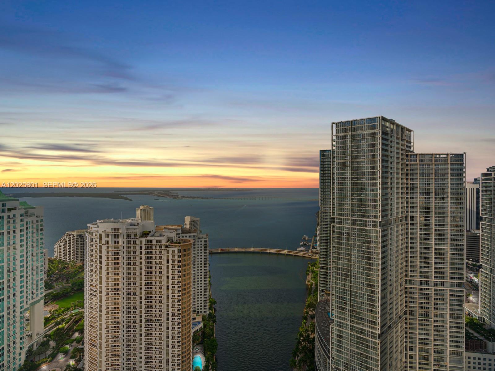 300 Biscayne Boulevard Way # 4502E