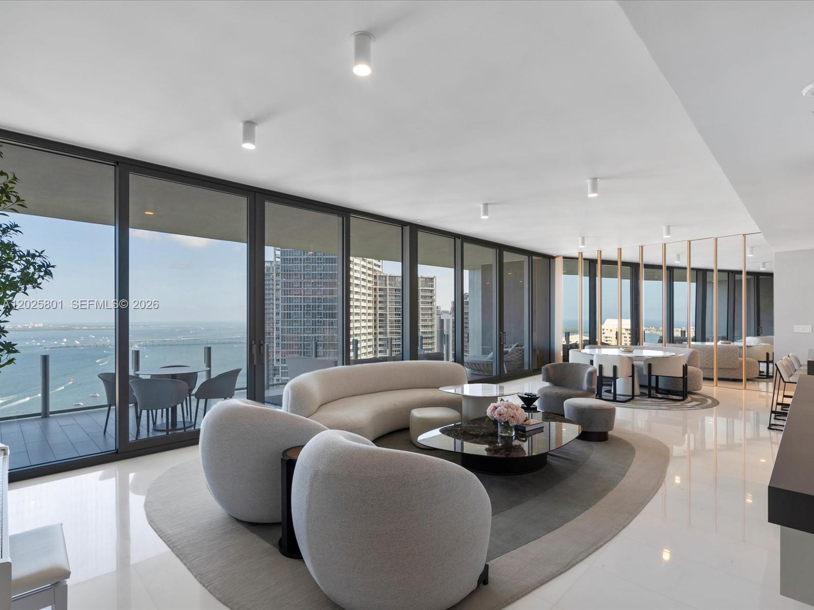 300 Biscayne Boulevard Way # 4502E