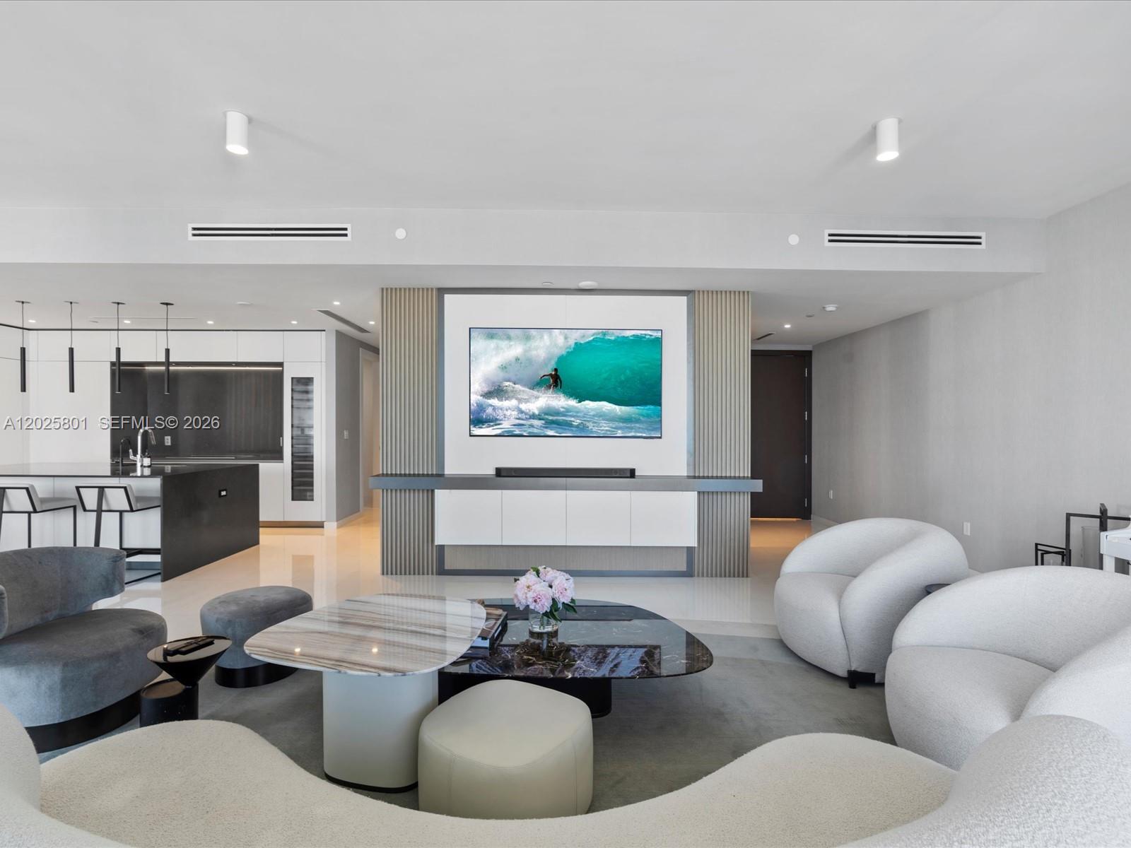 300 Biscayne Boulevard Way # 4502E