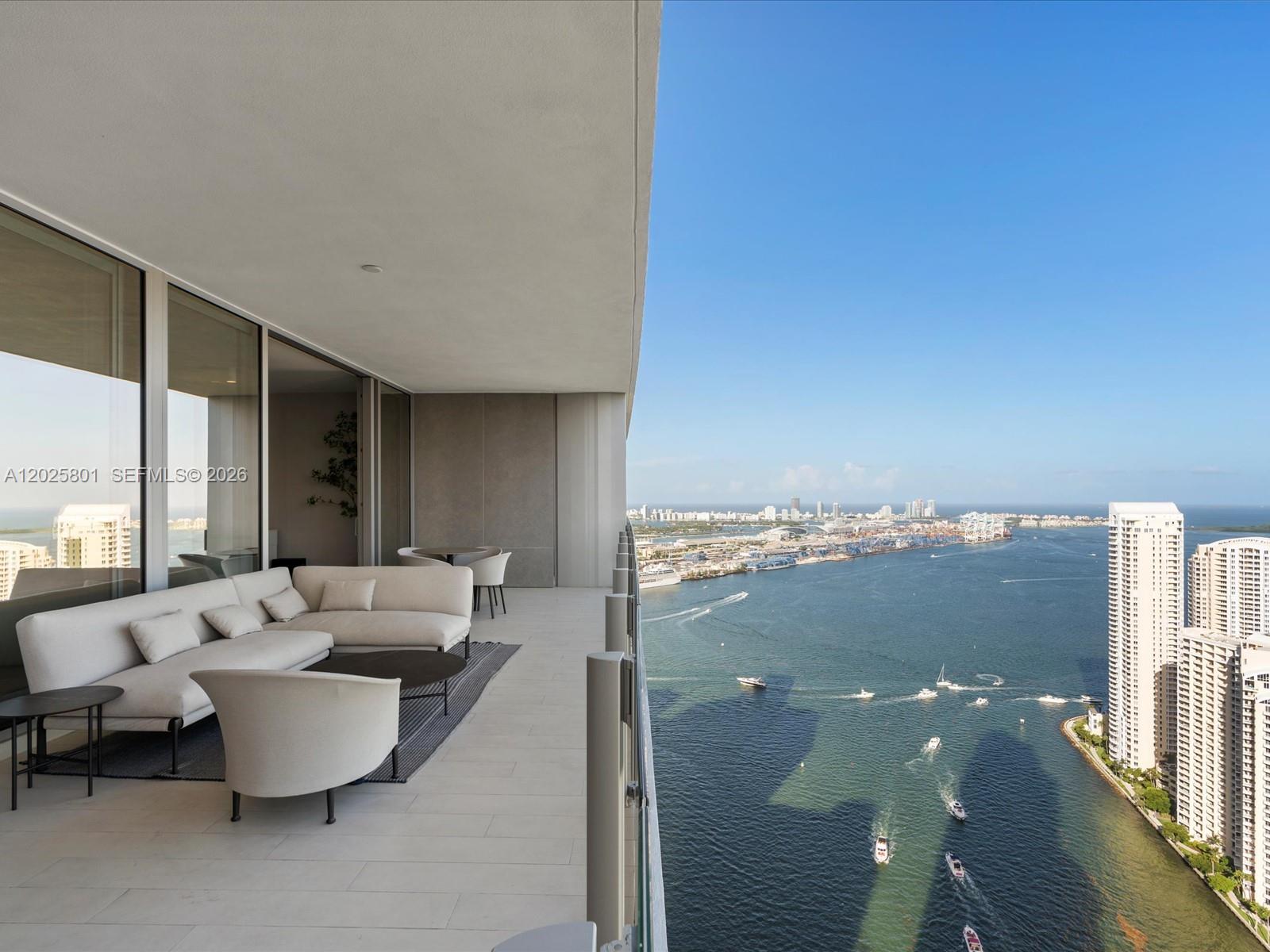 300 Biscayne Boulevard Way # 4502E