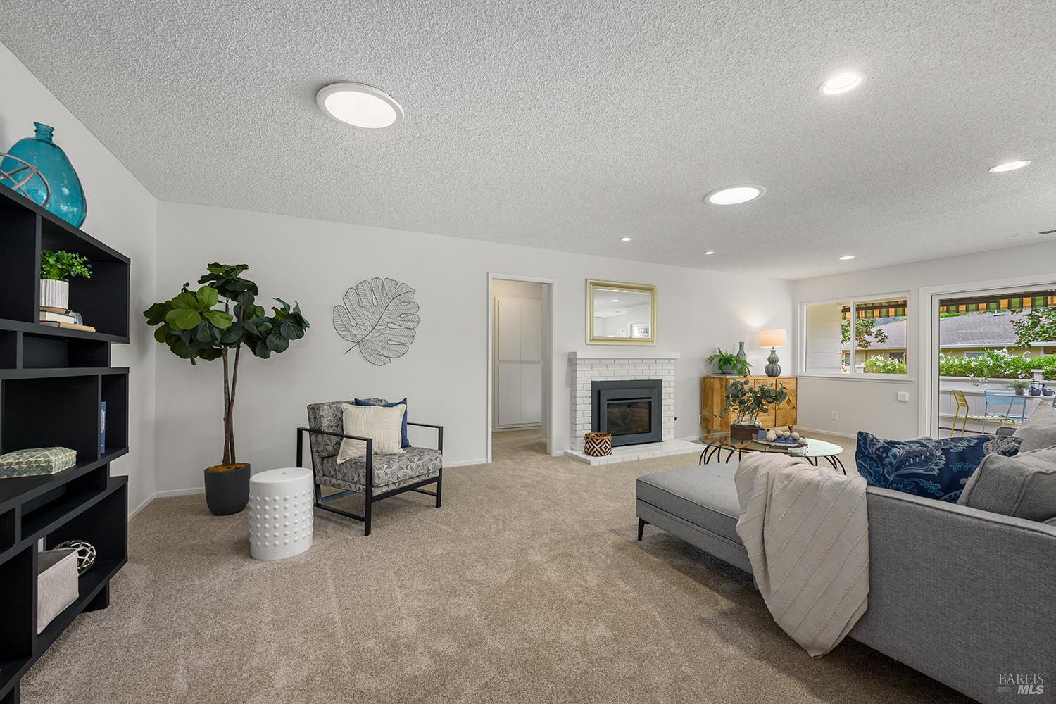 333 Twin Lakes Drive