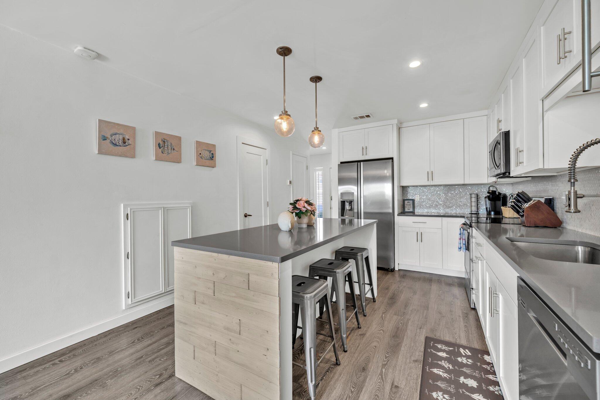 115 Gulf Winds Court, 2