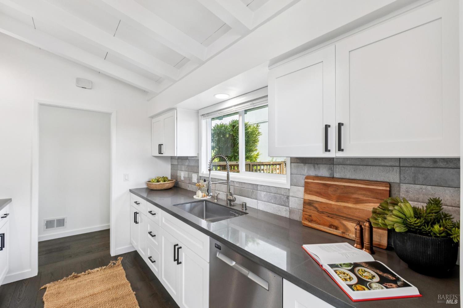 24 Porto Bello Drive