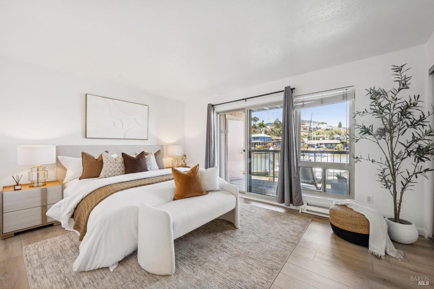490 Canal Street Unit: #9