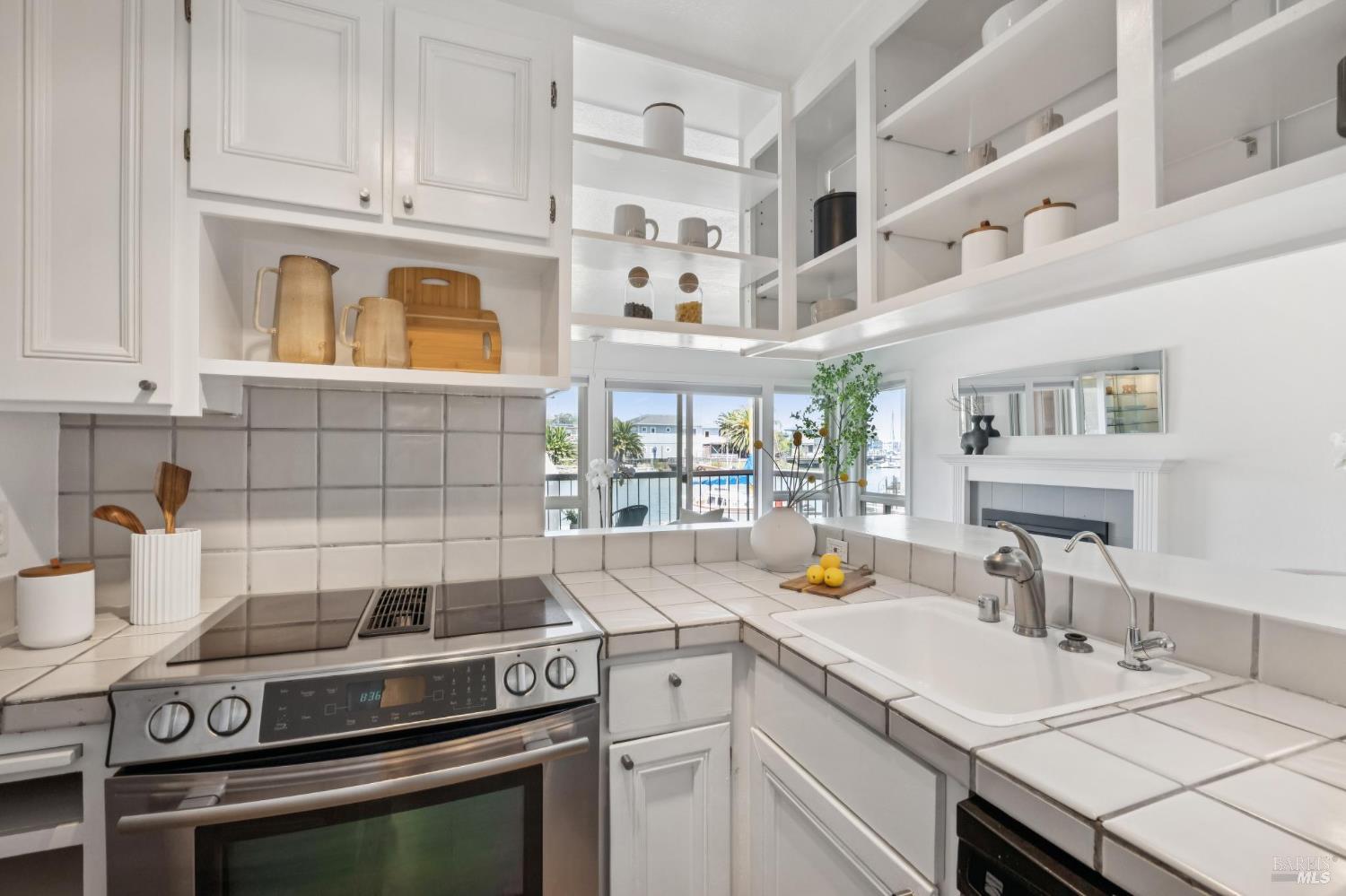 490 Canal Street Unit: #9