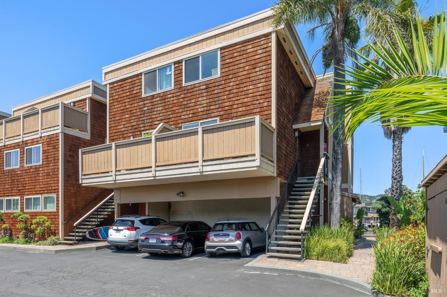490 Canal Street Unit: #9