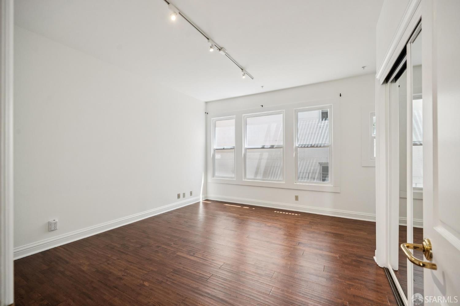 725 Pine Street Unit: #208