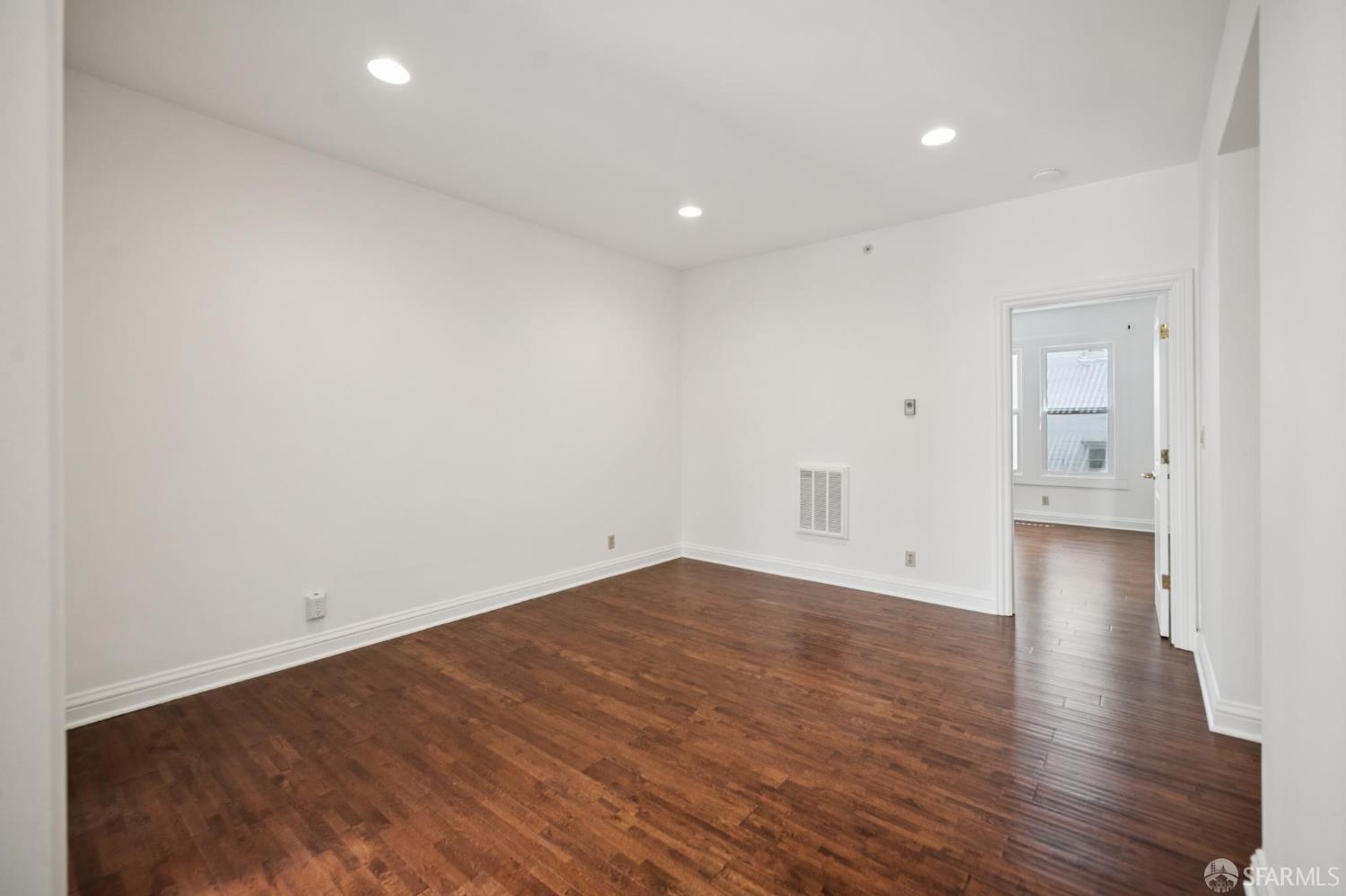 725 Pine Street Unit: #208