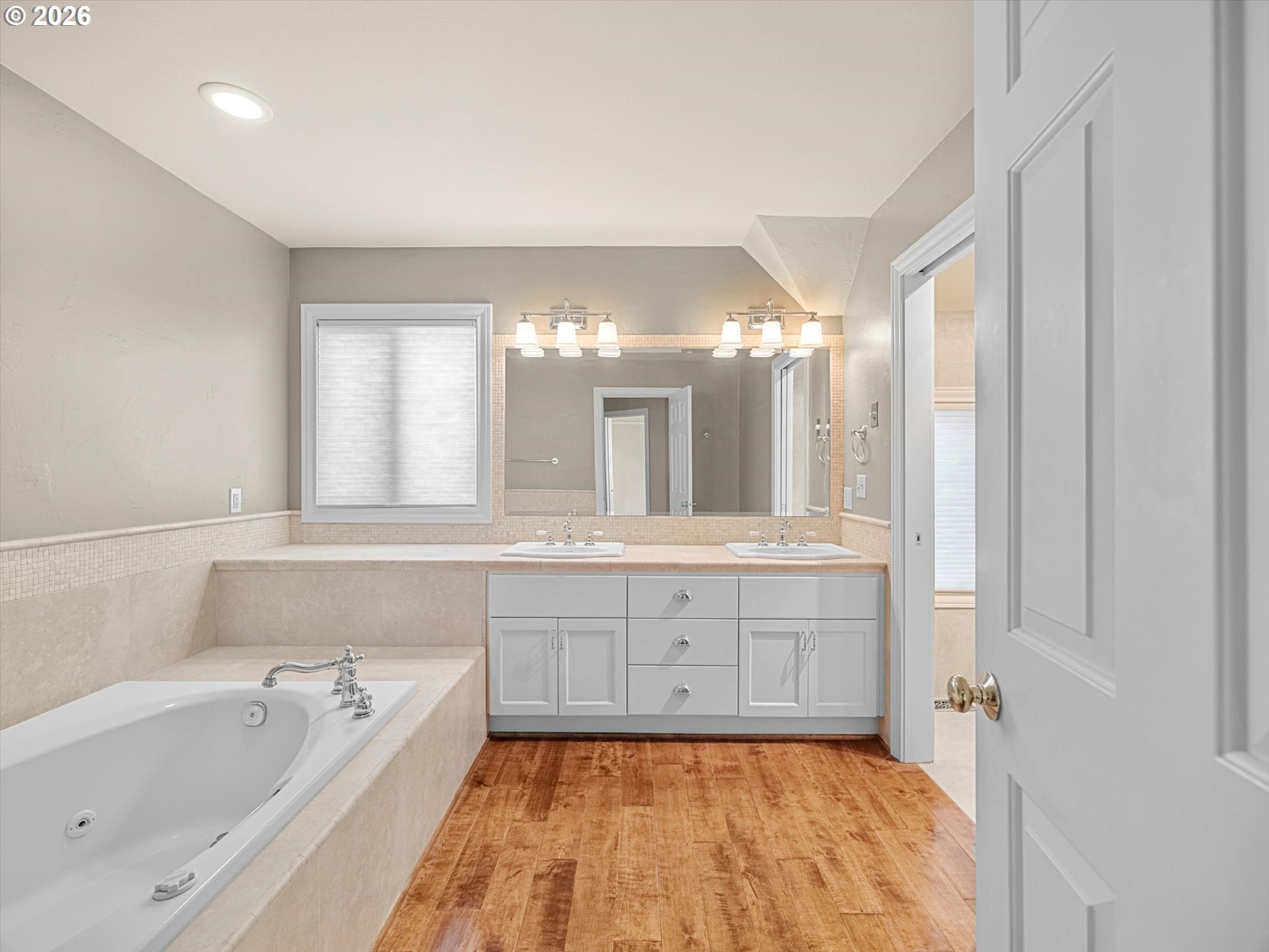 16419 LEXINGTON CT