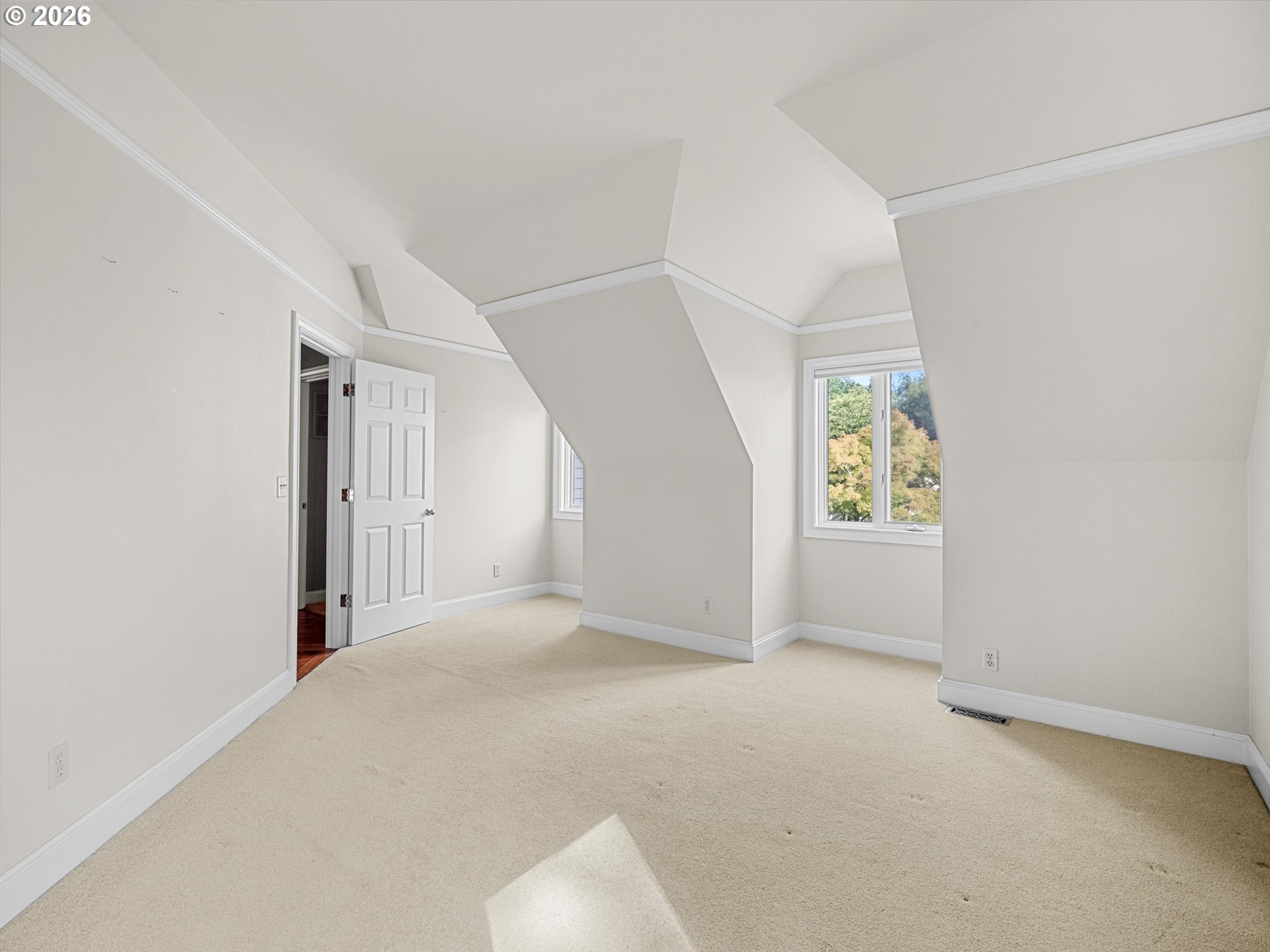 16419 LEXINGTON CT