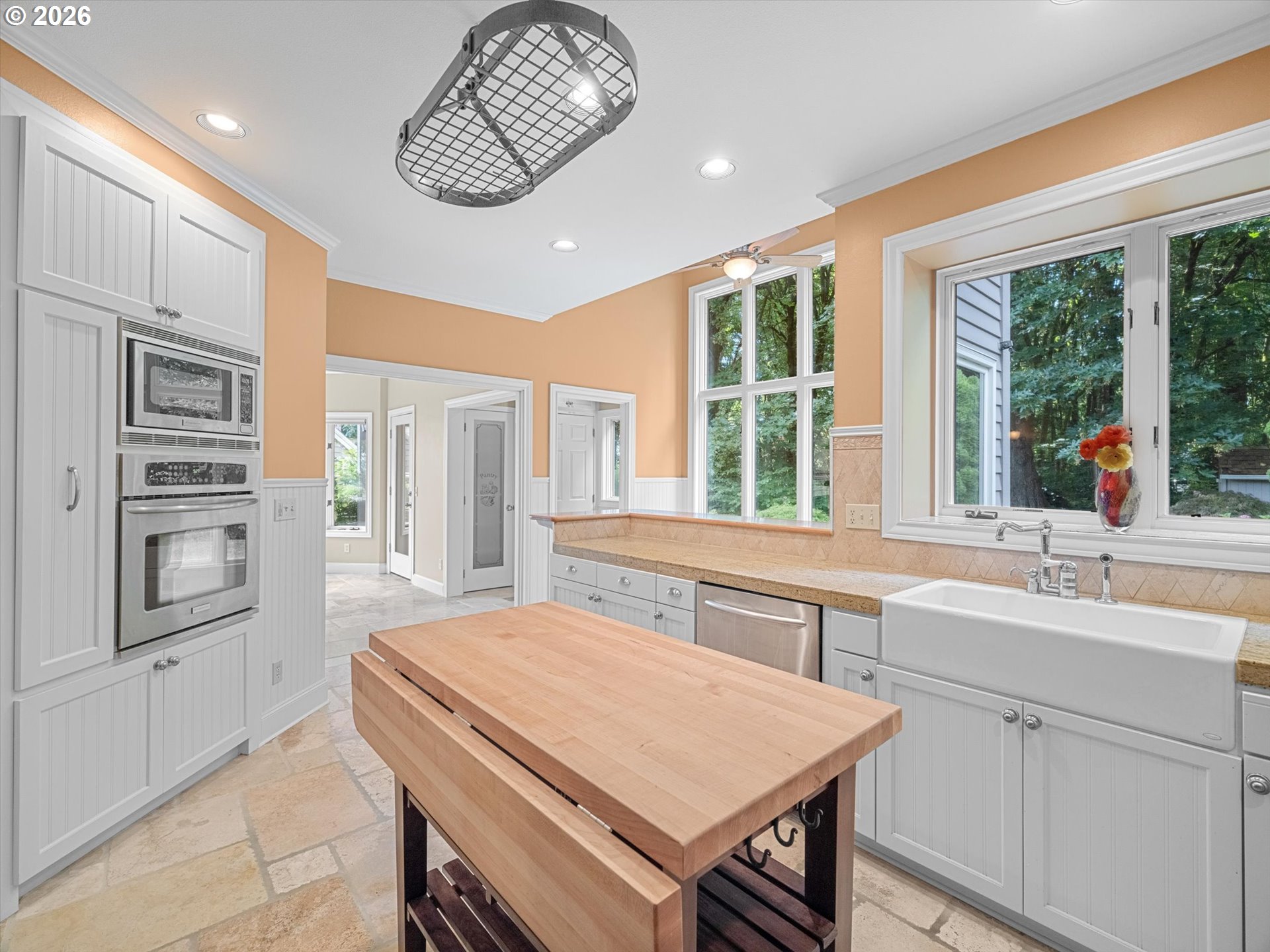 16419 LEXINGTON CT