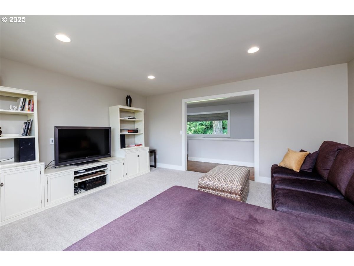 3450 SW SHERWOOD PL
