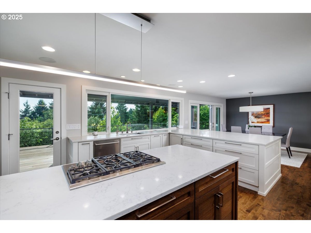 3450 SW SHERWOOD PL