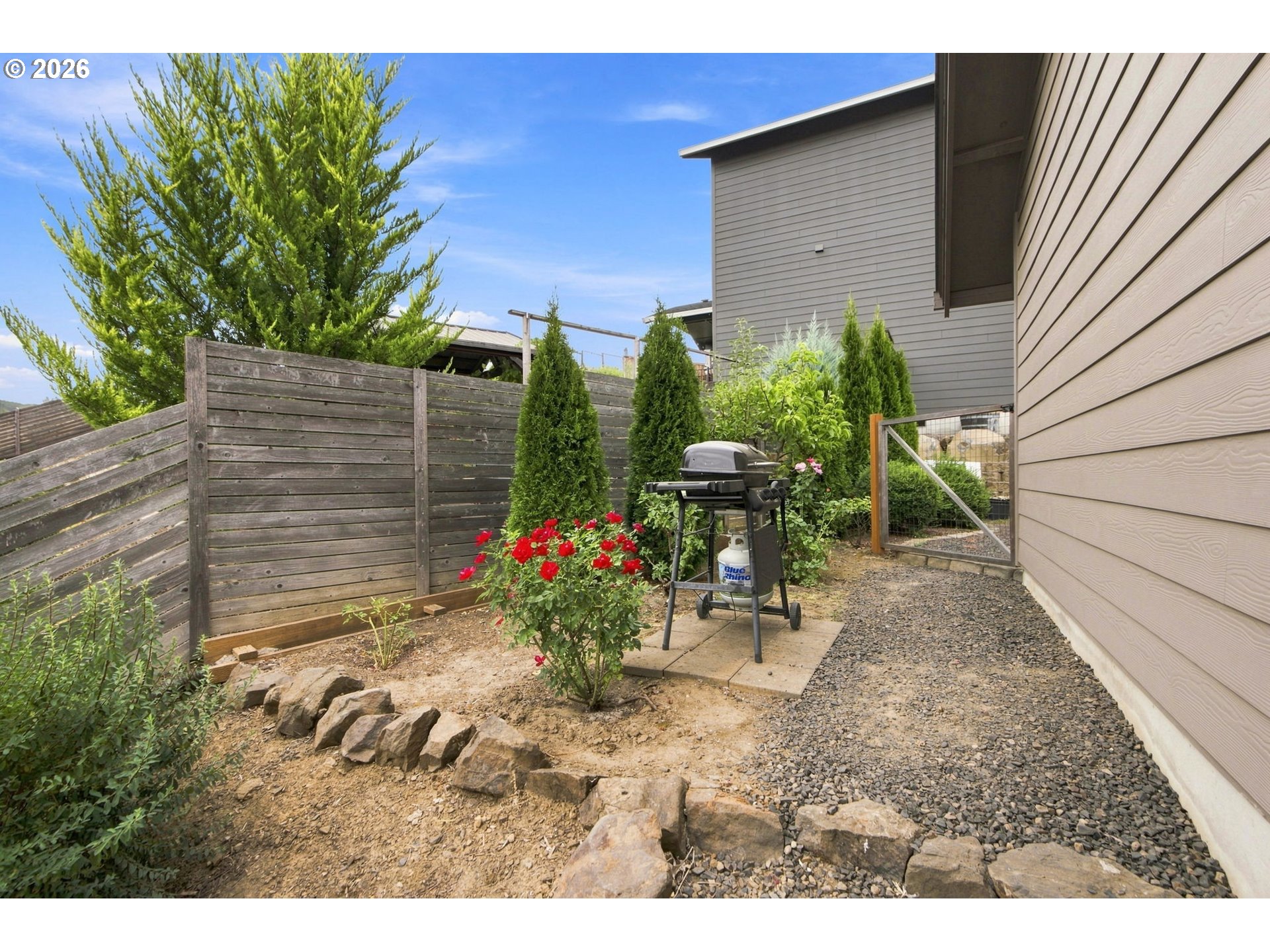 142 NW CANYON CREEK DR, McMinnville