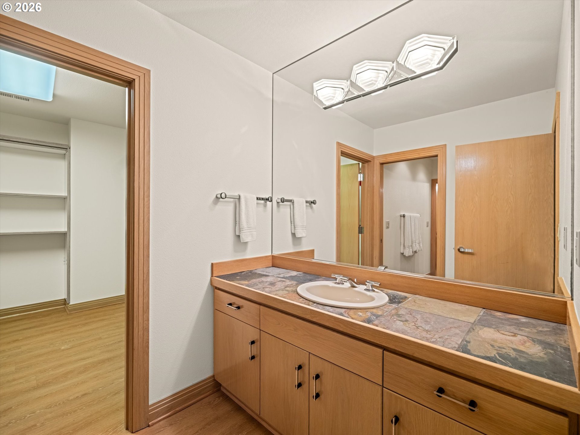 1153 SW FAIRFAX PL