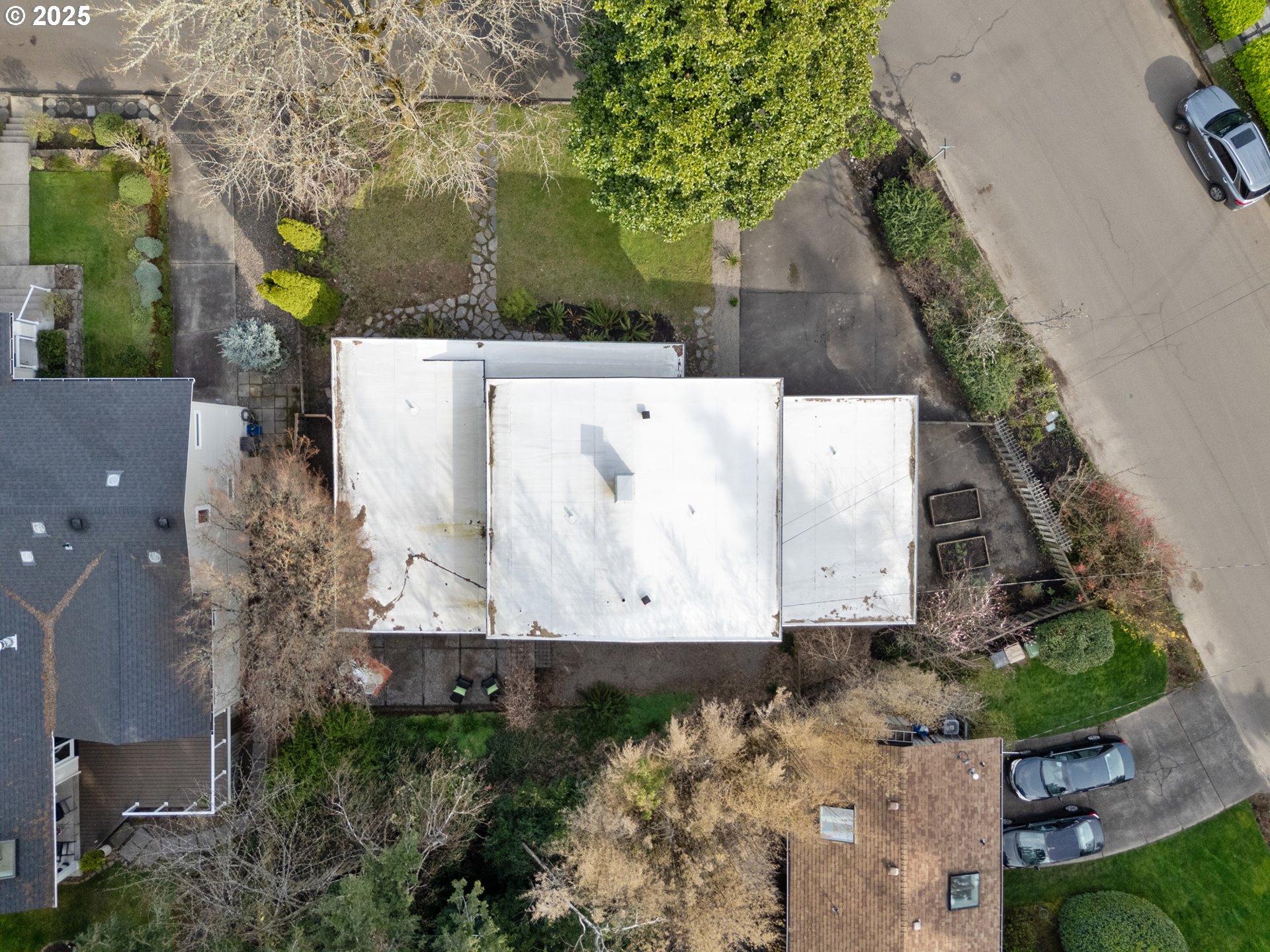152 4TH ST