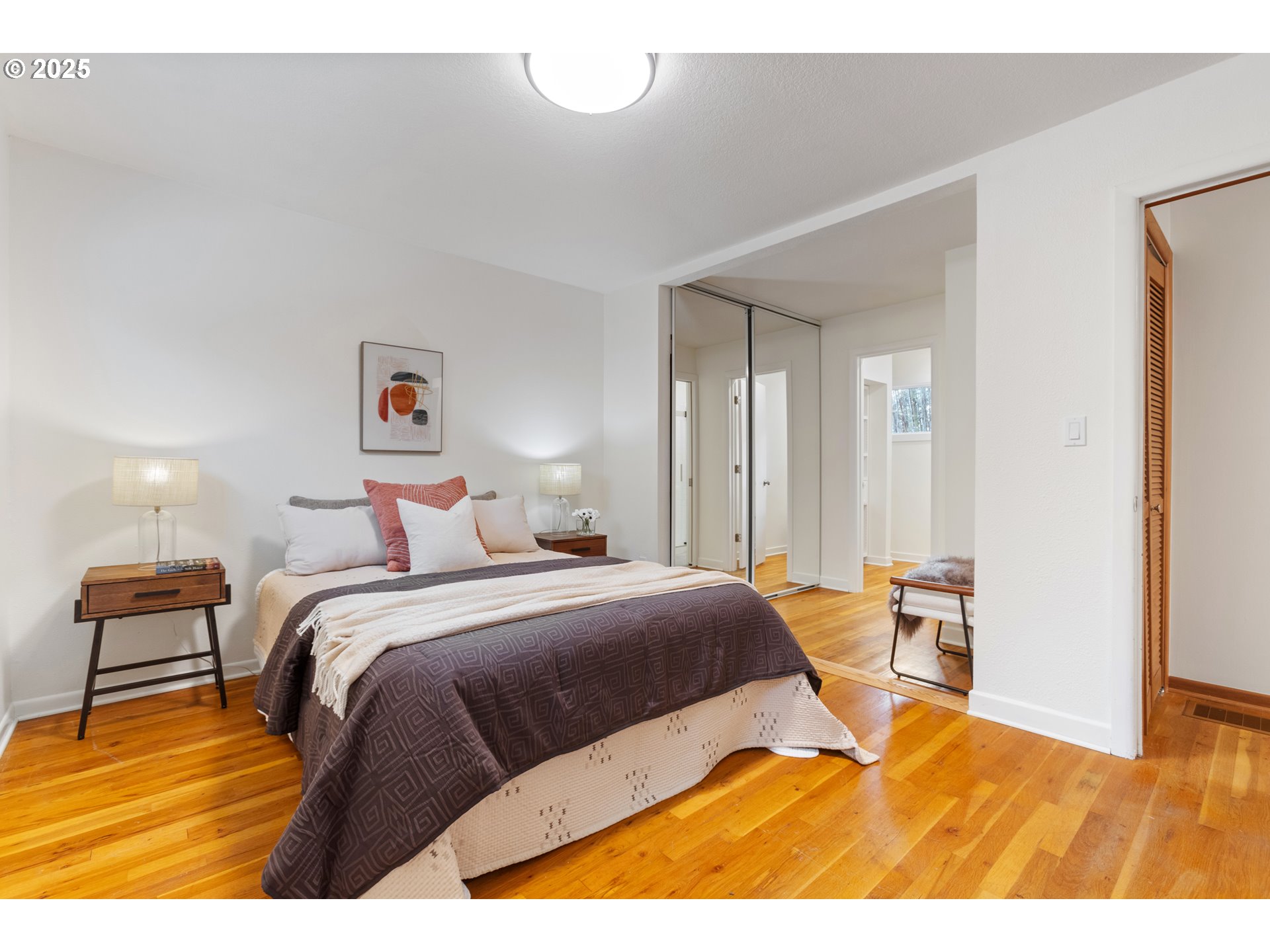 152 4TH ST