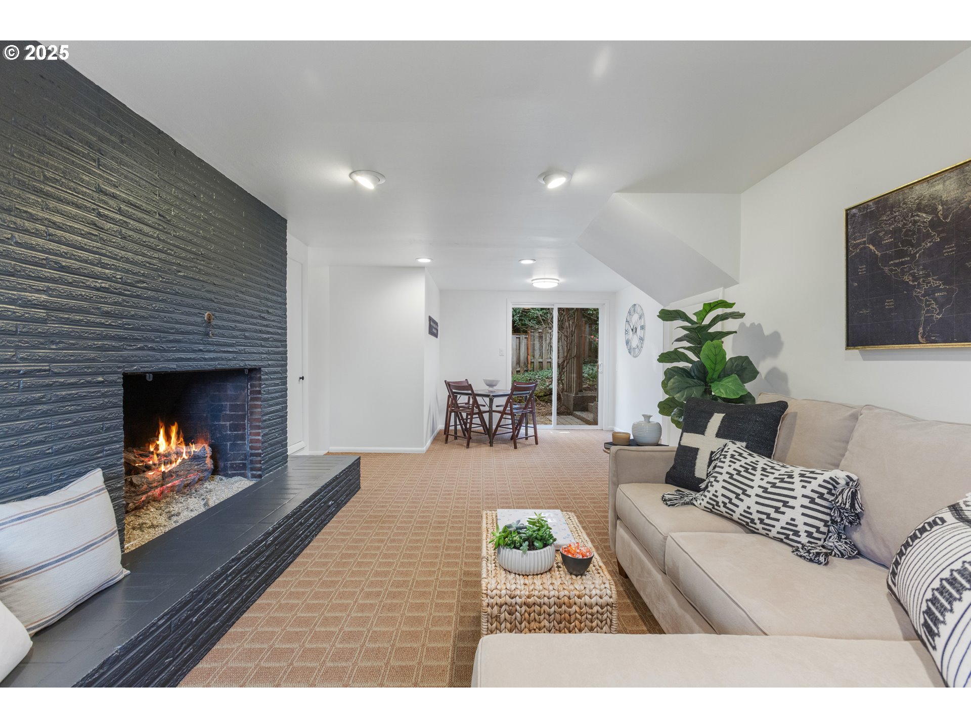 152 4TH ST