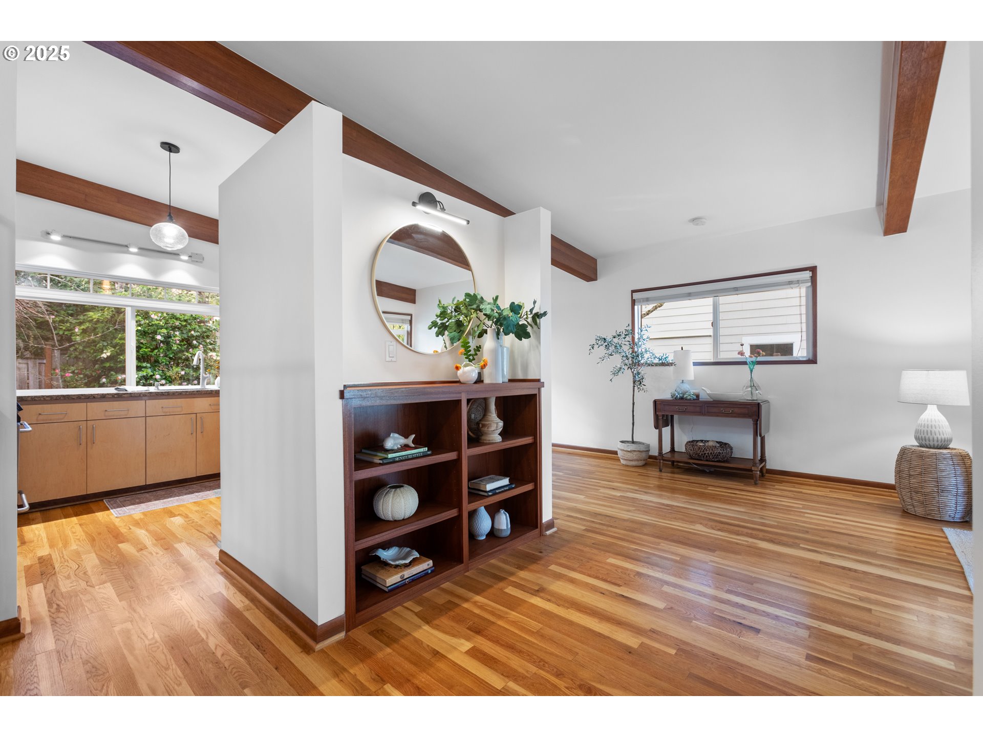 152 4TH ST