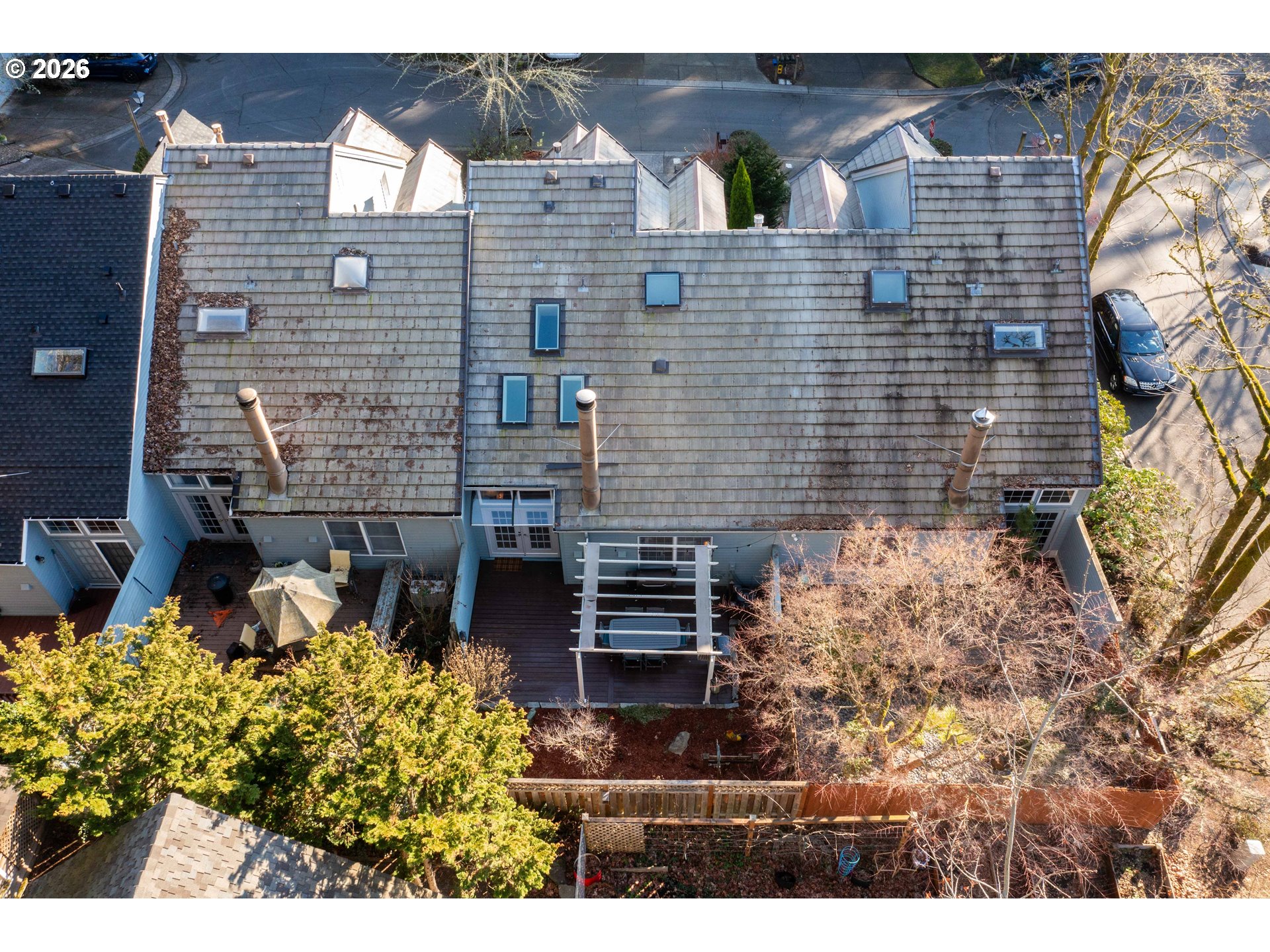 3497 DEVONSHIRE DR