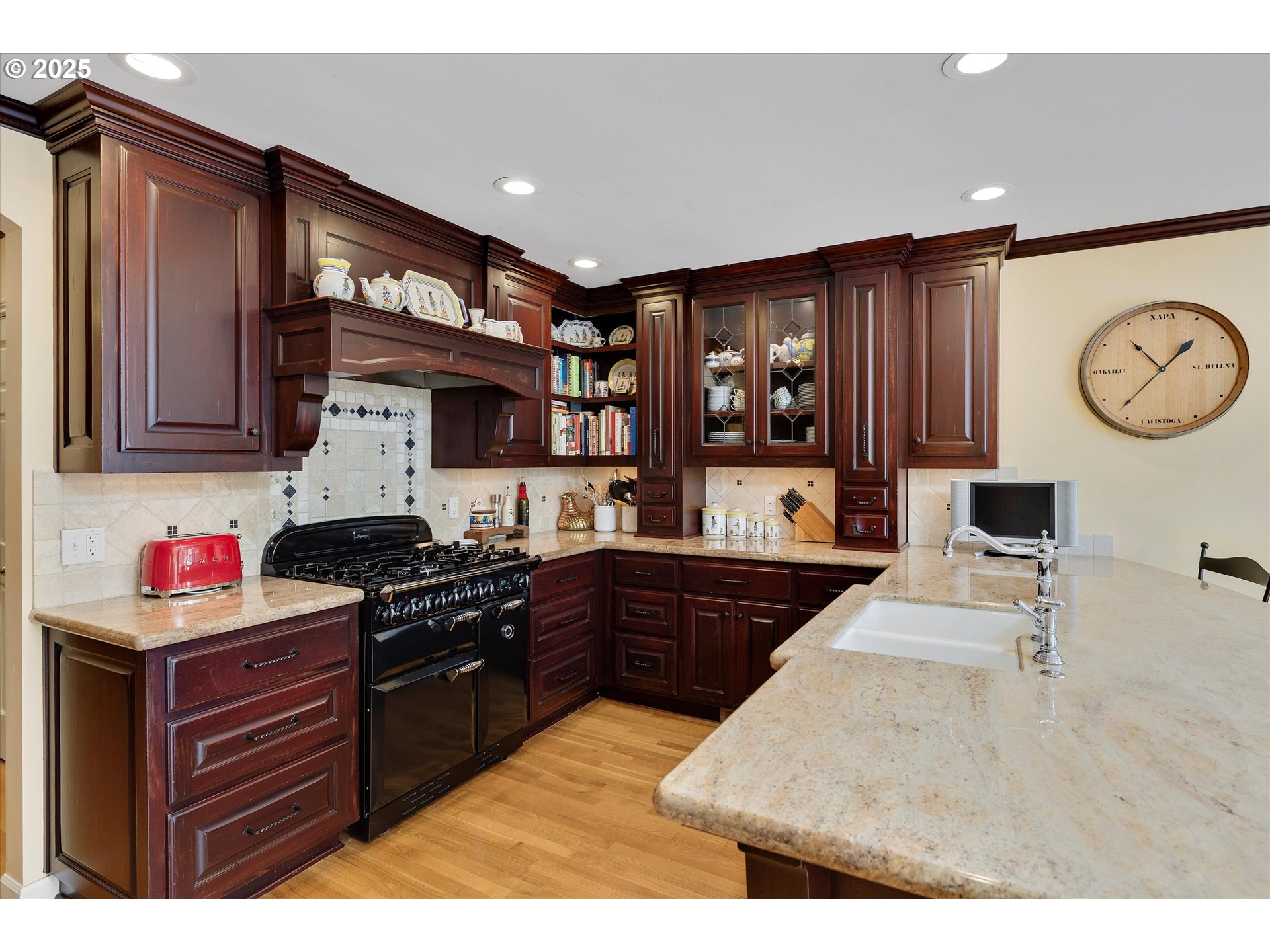 149 IRON MOUNTAIN BLVD
