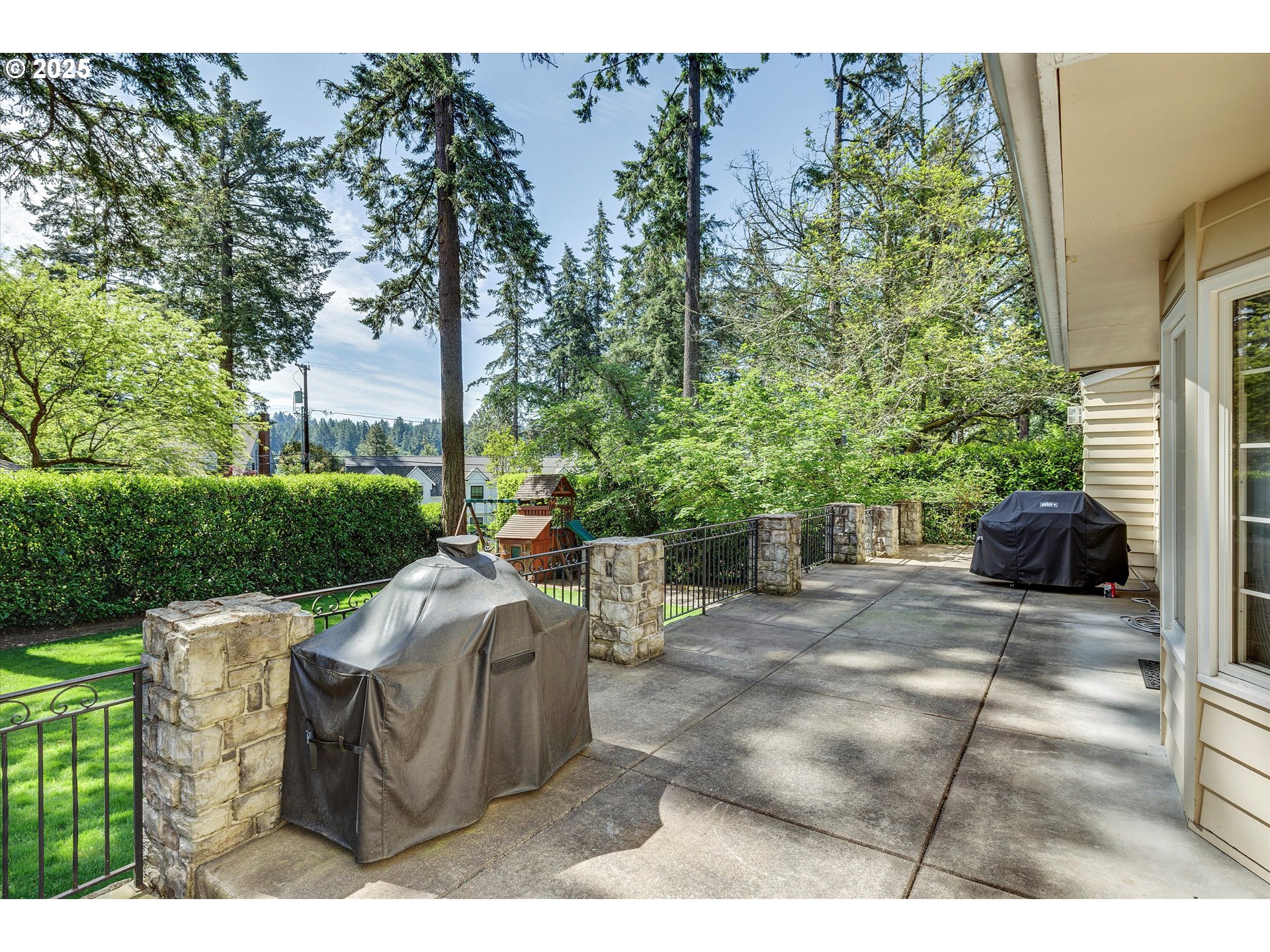 149 IRON MOUNTAIN BLVD