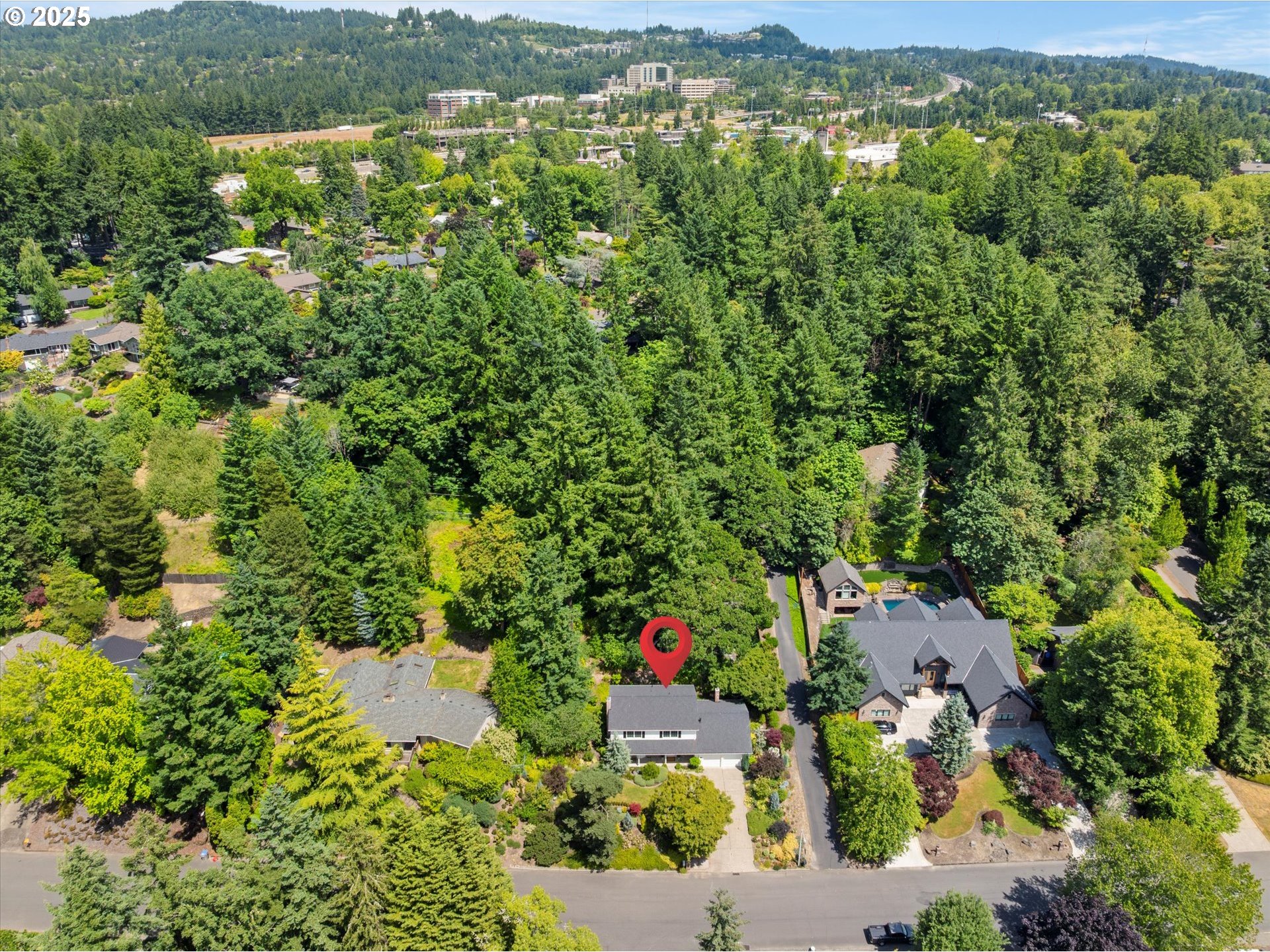 1600 SW PARKWOOD DR