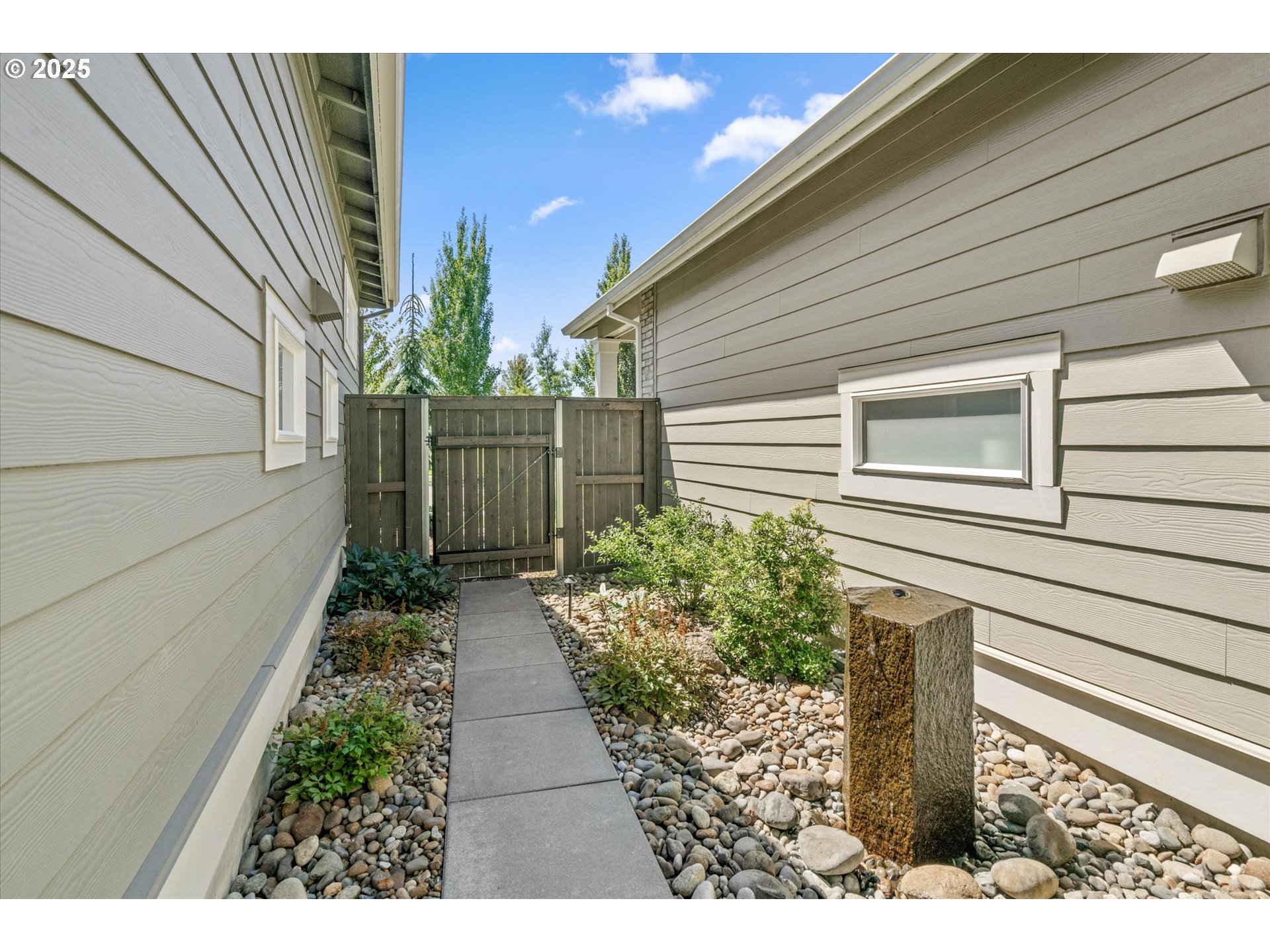 6203 SE POLYANTHA ST