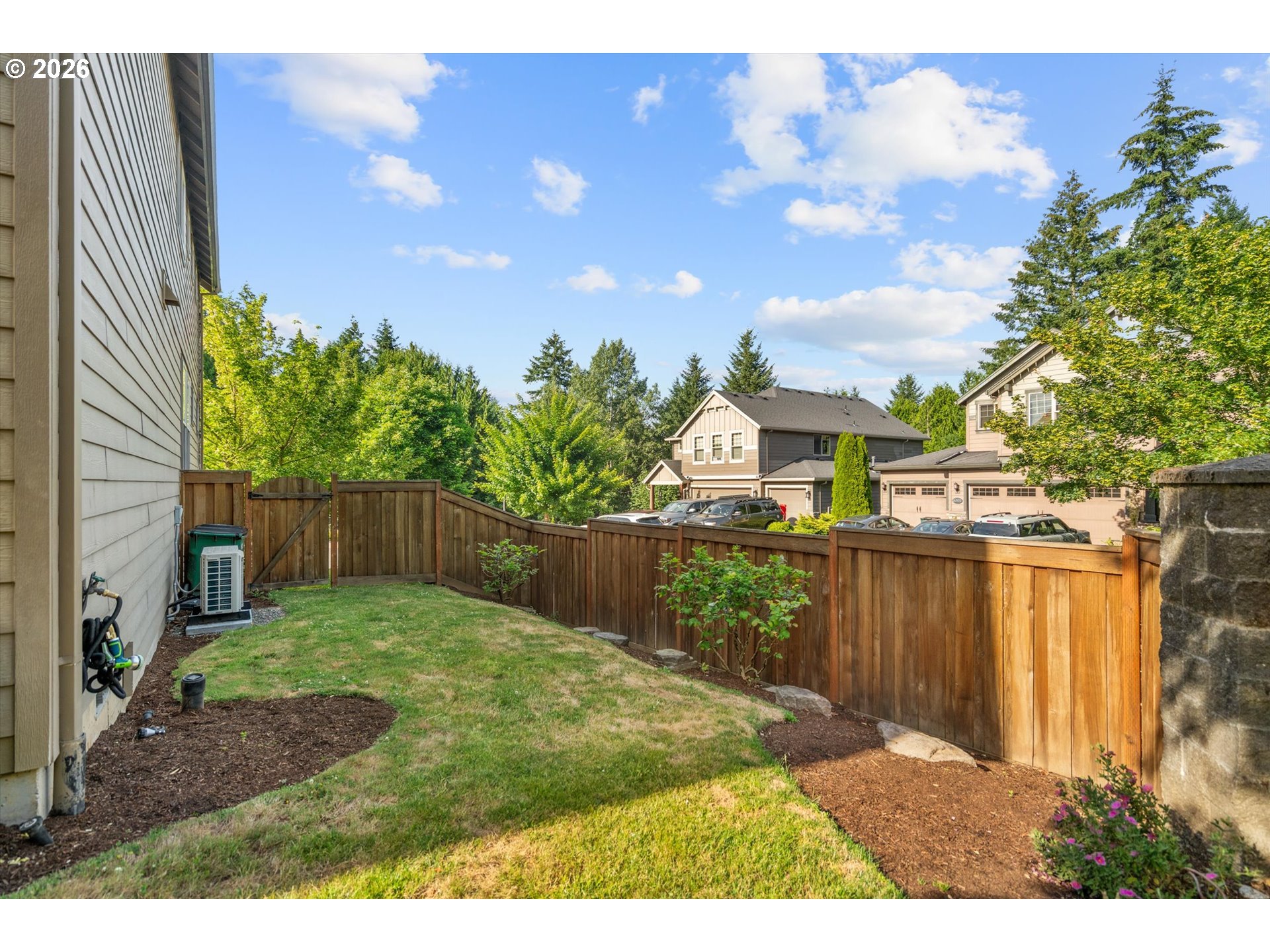 16850 SW LEDGESTONE DR