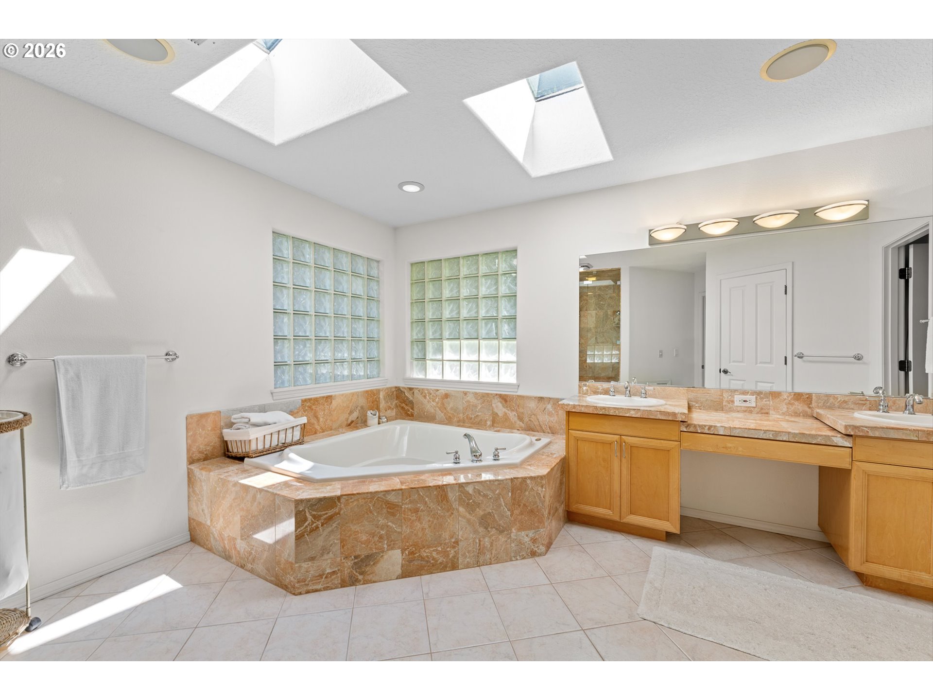 1616 NW FOLEY CT