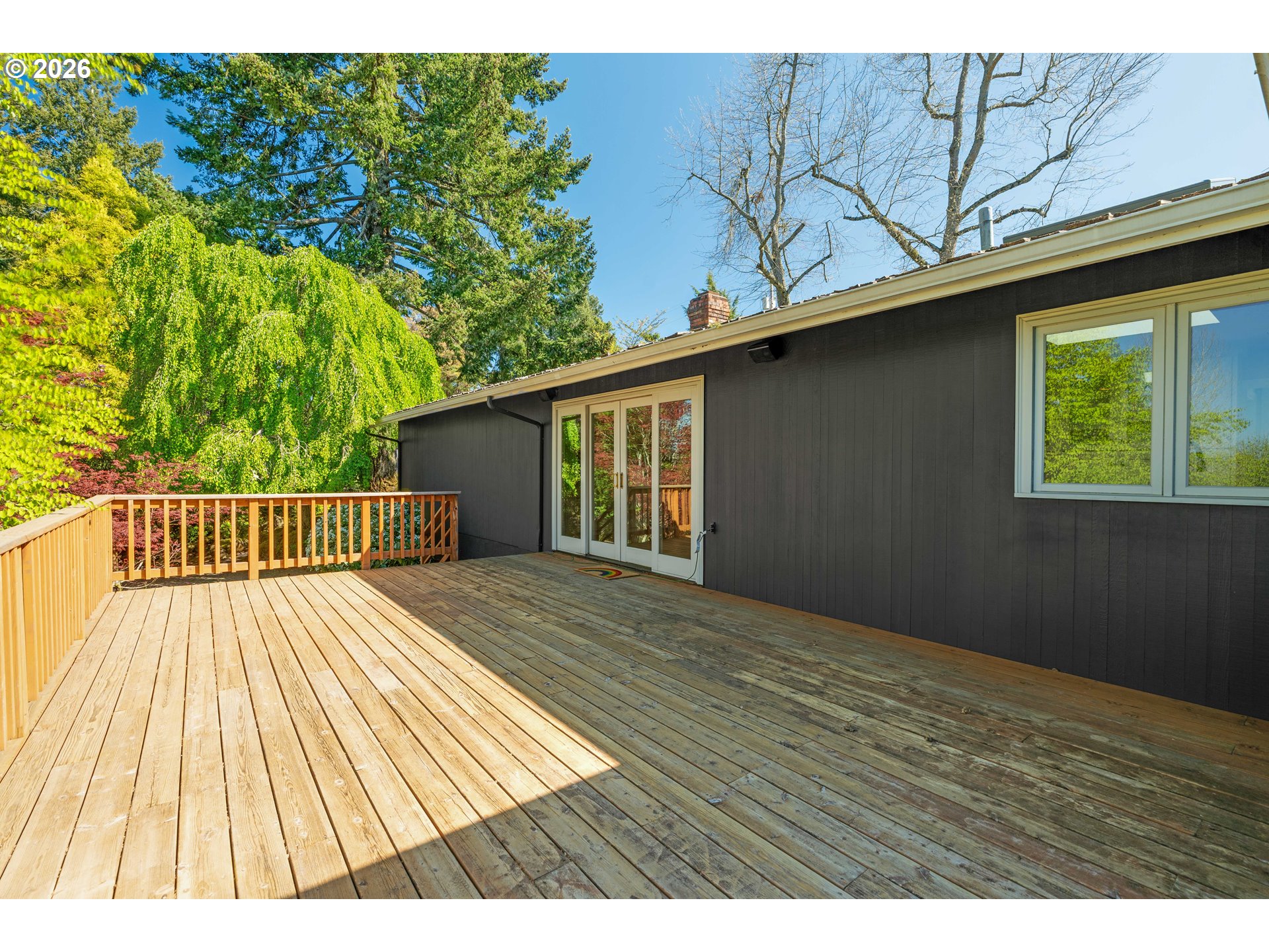 17875 CRESTLINE DR