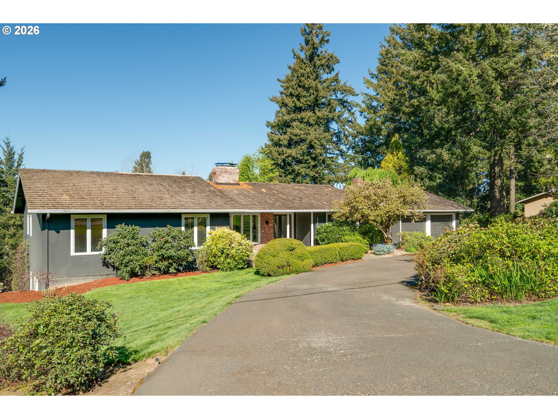 17875 CRESTLINE DR