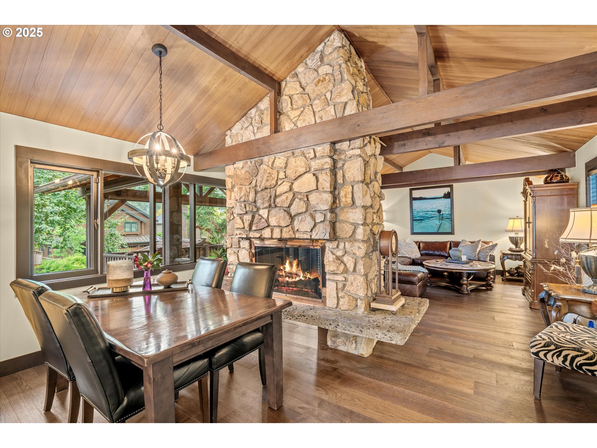 16636 MAPLE CIR