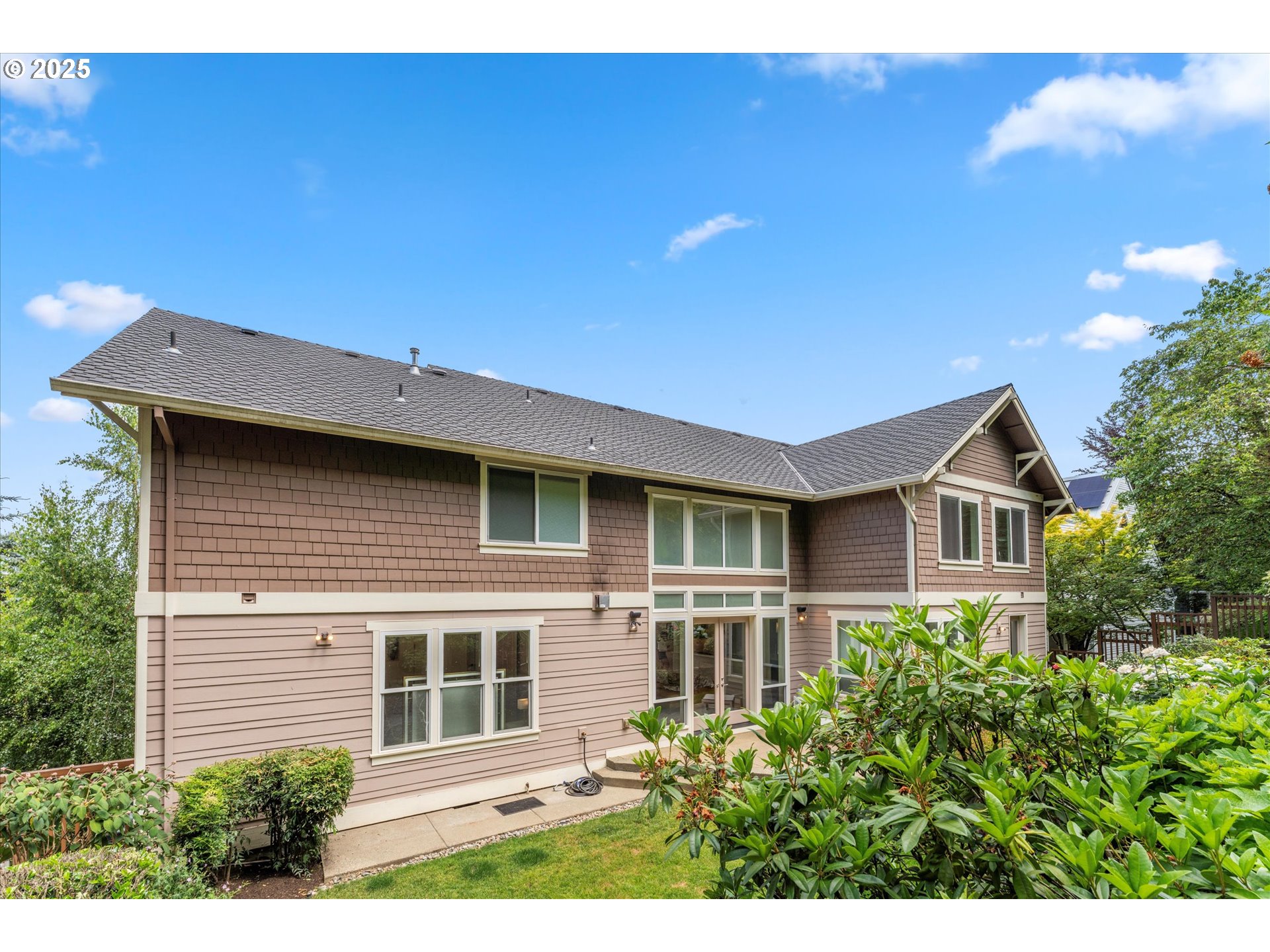 100 GARIBALDI ST